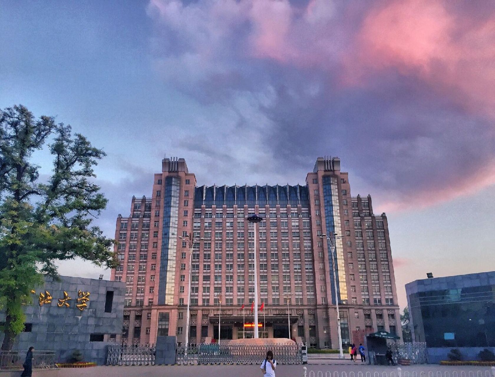 河北大学 来看看河北大学的景色吧