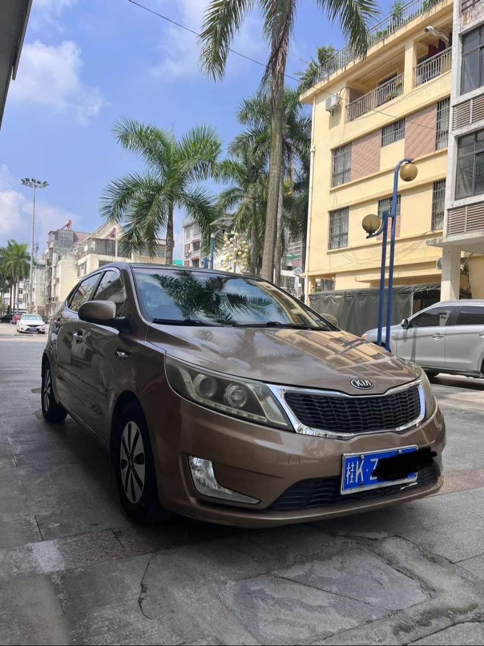 2013年起亚k2,两厢车,1.4黄金排量,车况非常好,自动波,耐用省心!