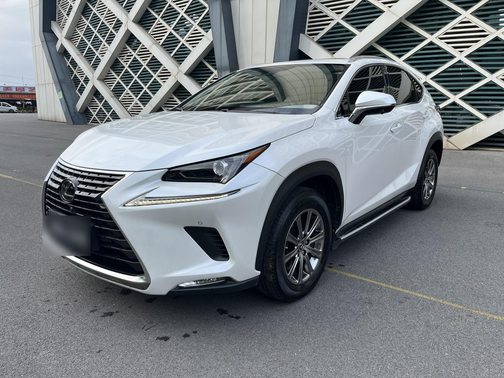 新到2021年6月雷克萨斯nx200 四驱锋尚版 一手3万多公里 车况精品