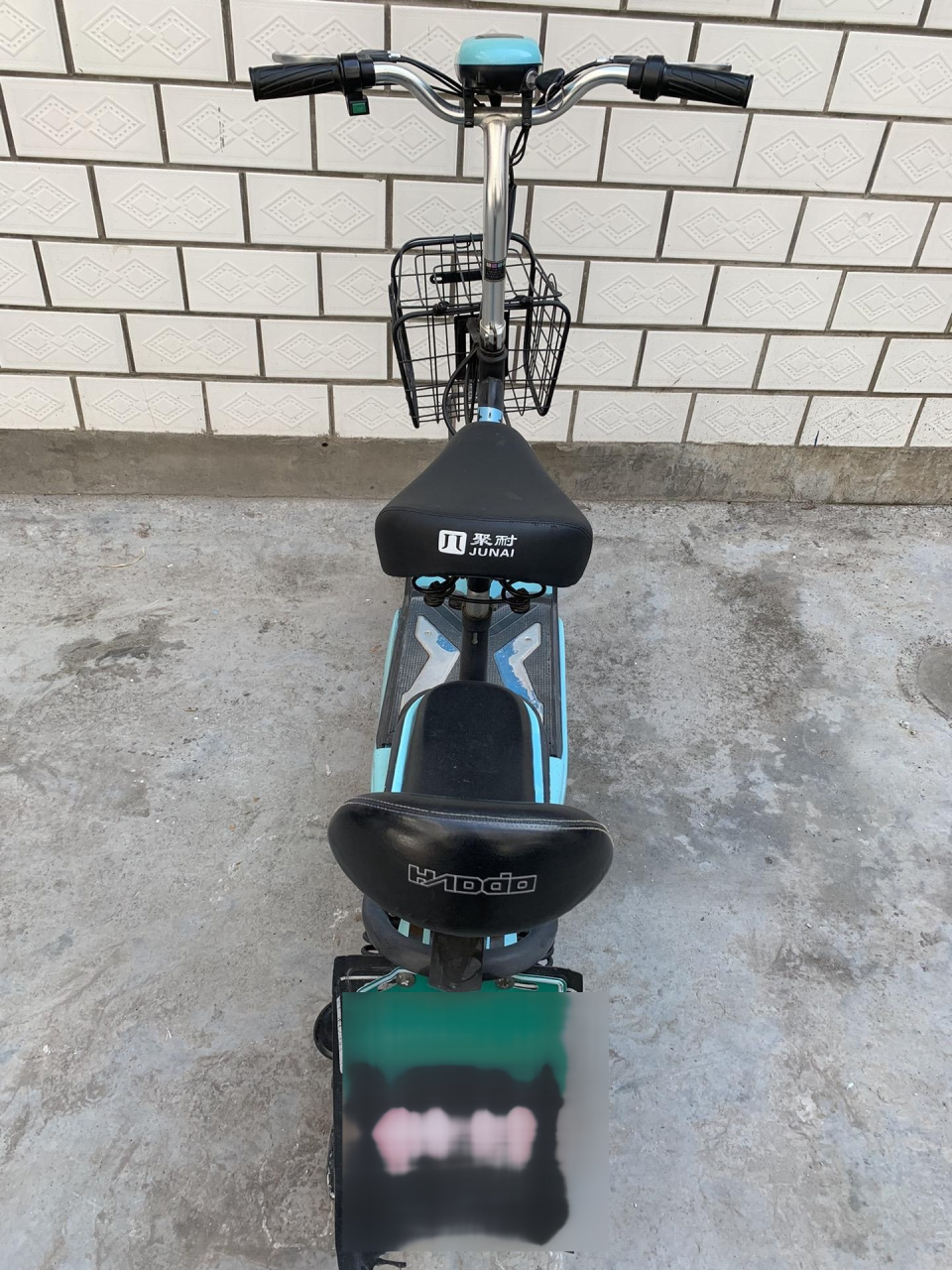 洪都电动车48v12a599元需要的联系.