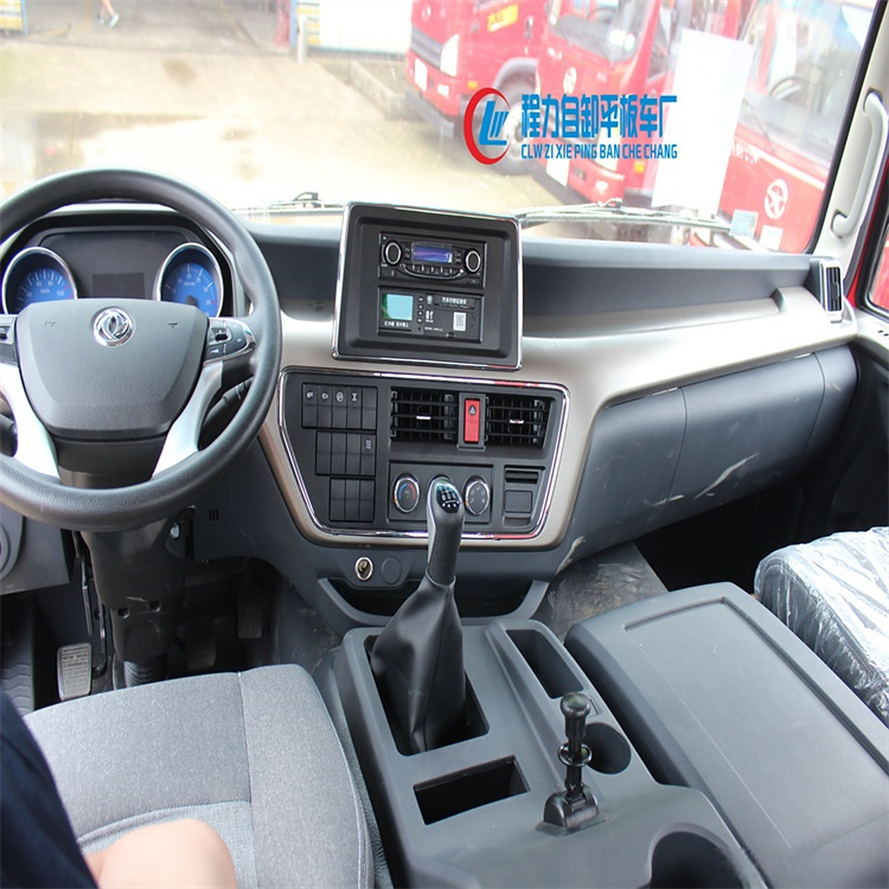 东风华神hv5,以前叫t5,内饰看起来很不错.#卡车