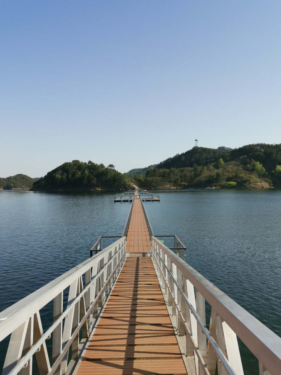 麻城浮桥河国家湿地公园 麻城浮桥河国家湿地公园位于鄂豫皖三省交界