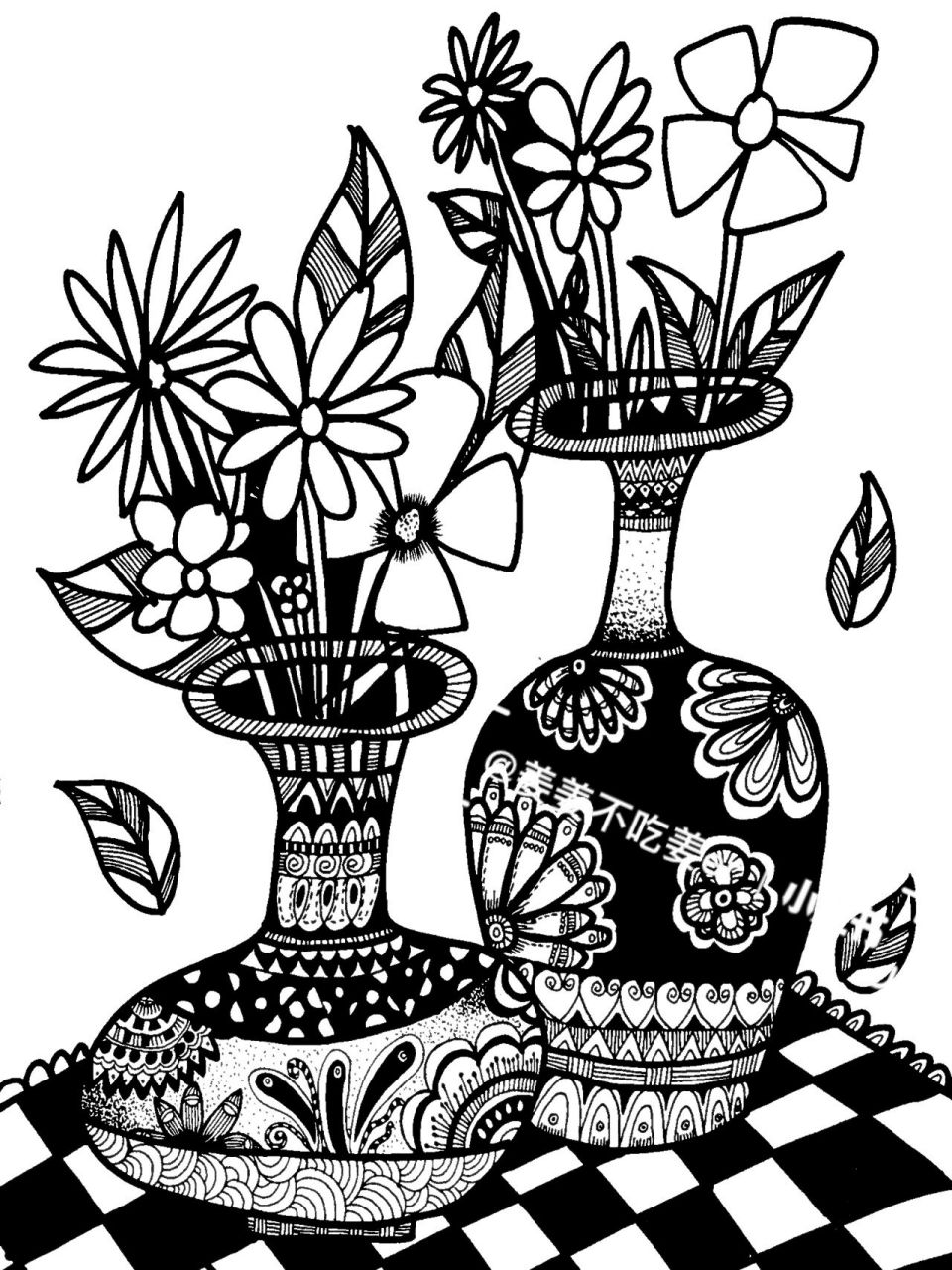 线描儿童画-《花瓶》 观察不同花瓶形状的不同之处,通过描述概括了解