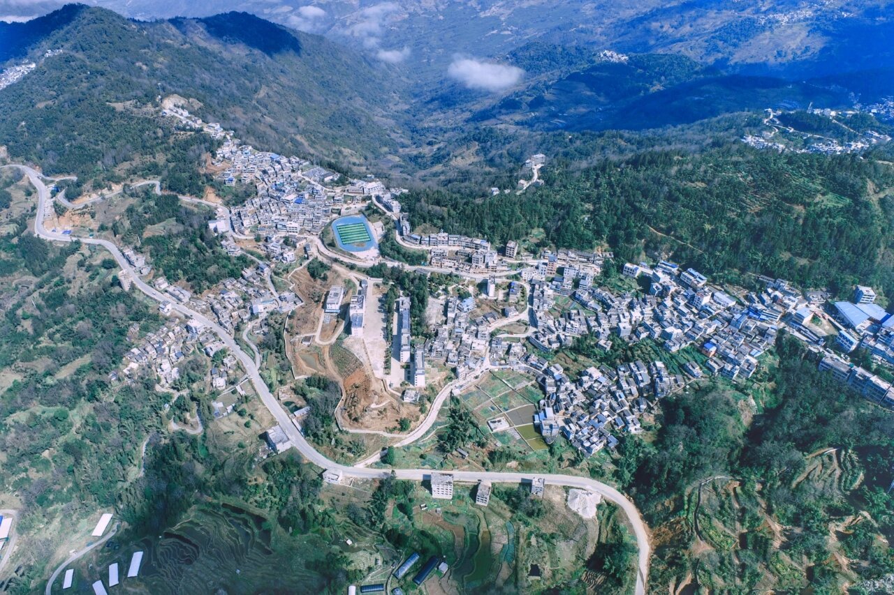 《云上甲寅》   甲寅镇位于红河县境内中东山区,镇政府驻地甲寅村距离