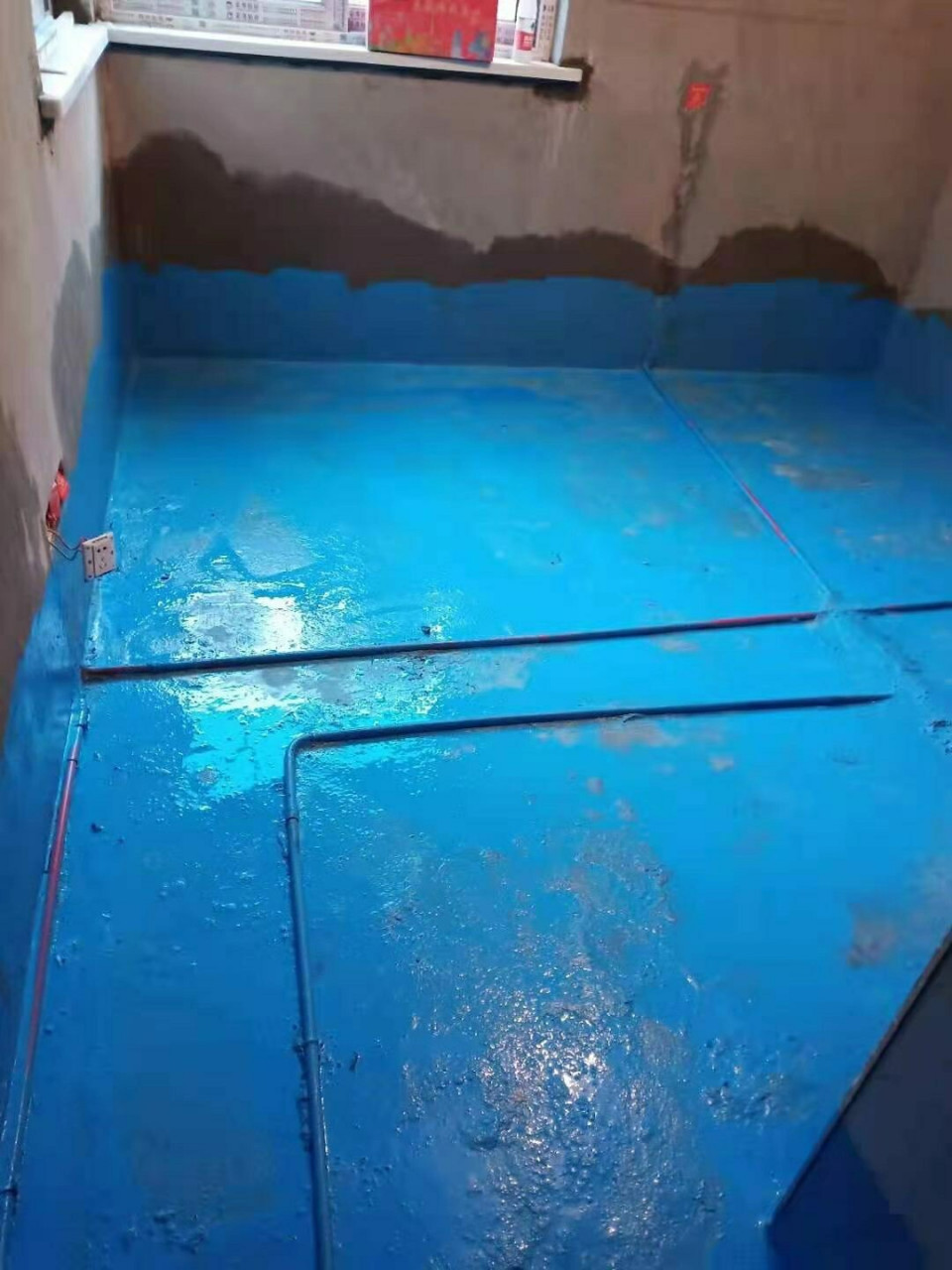 前一定要做防水 99【工地现场】 92上海蒙自路房间防水处理完毕