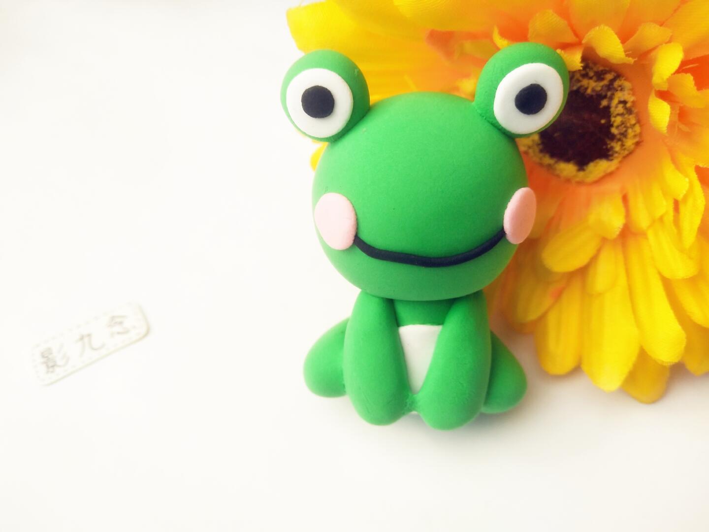 超轻泥土巧做卡哇伊的绿色小青蛙! 做起来超简单