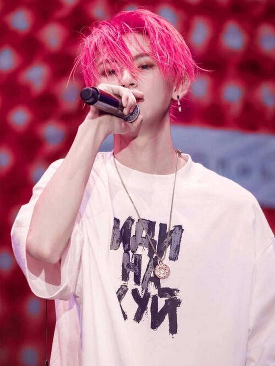 小鬼王琳凯图片! 达琳在哪里? 小鬼在这里!