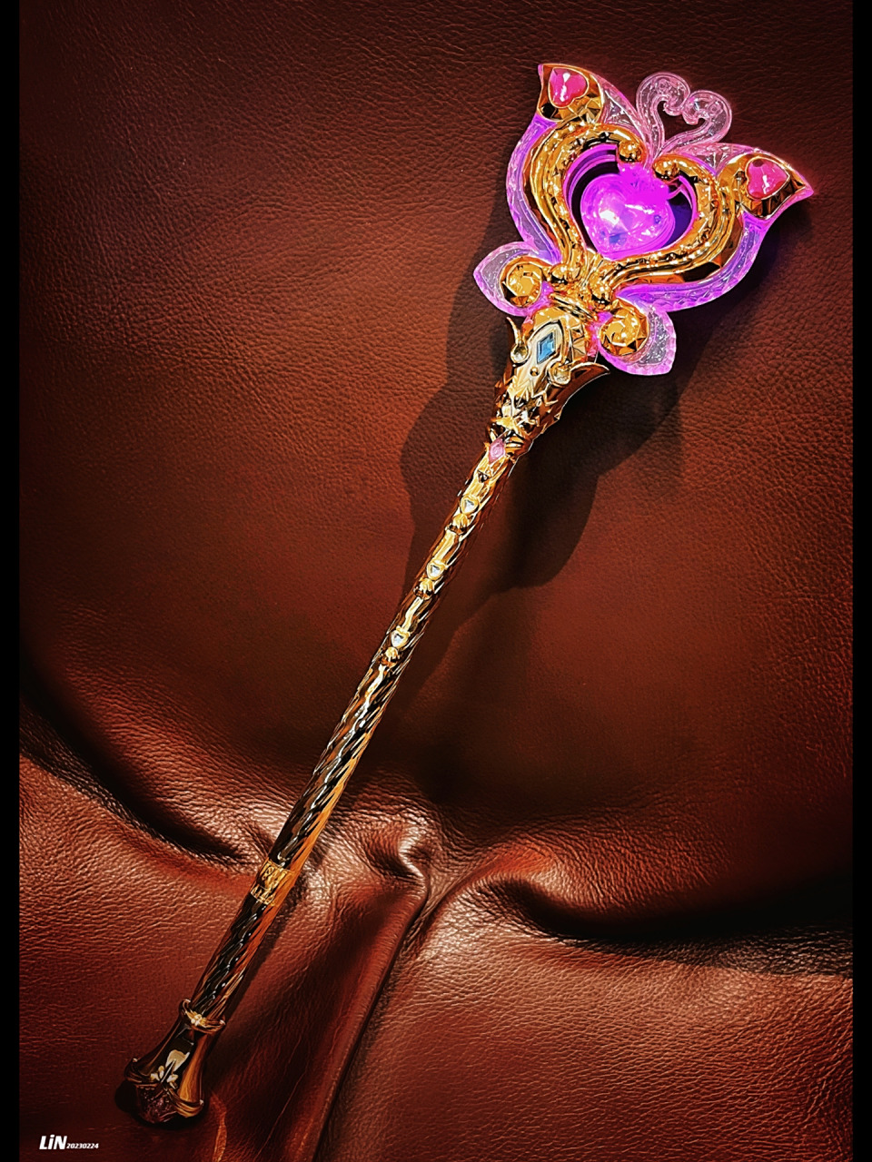 巴啦啦小魔仙15周年纪念版魔法棒 上个月在公司会议室"偷拍"到的15