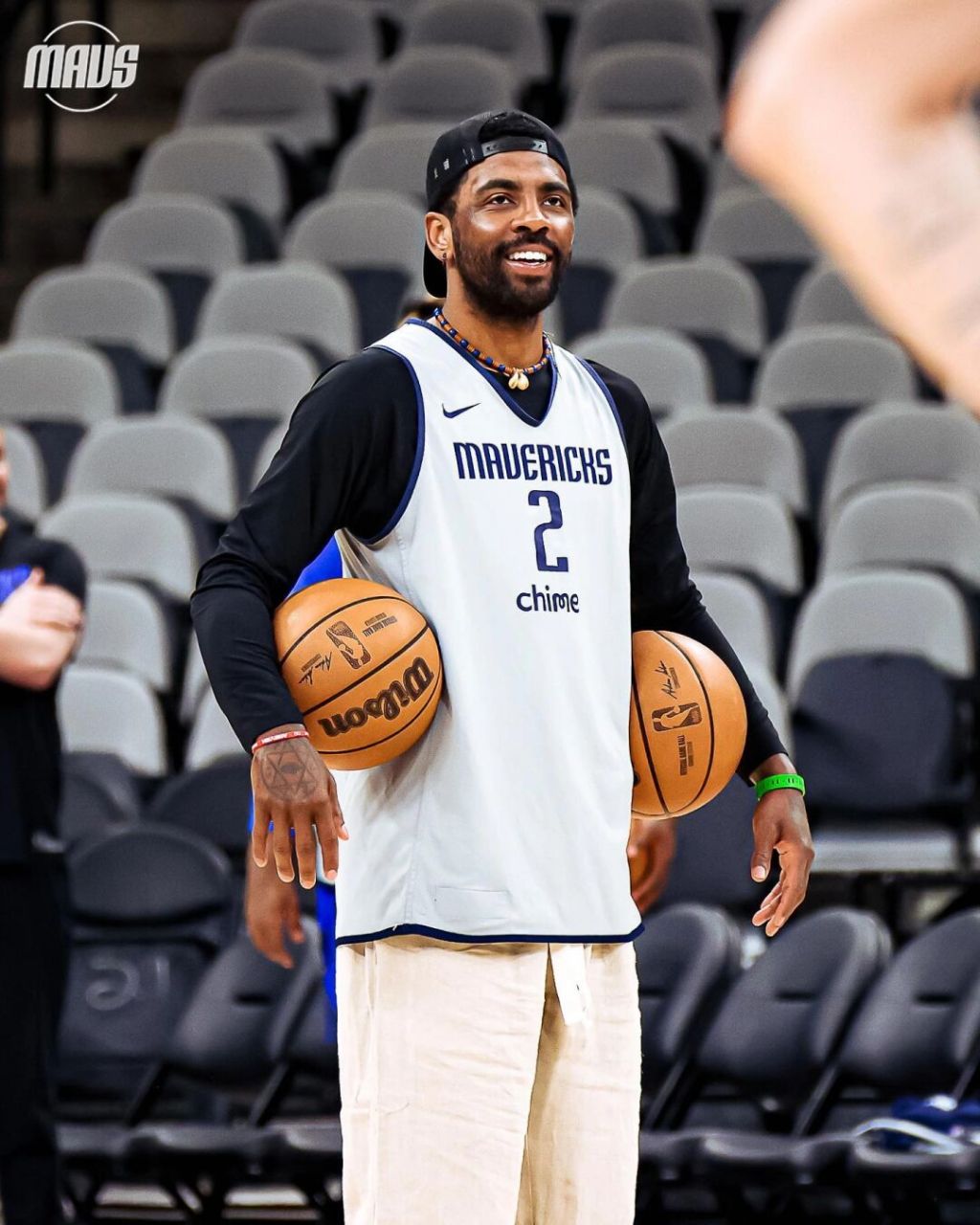 看着是谁 #nba# #nba# #篮球# #篮球头像壁纸# #欧文# #凯里欧文