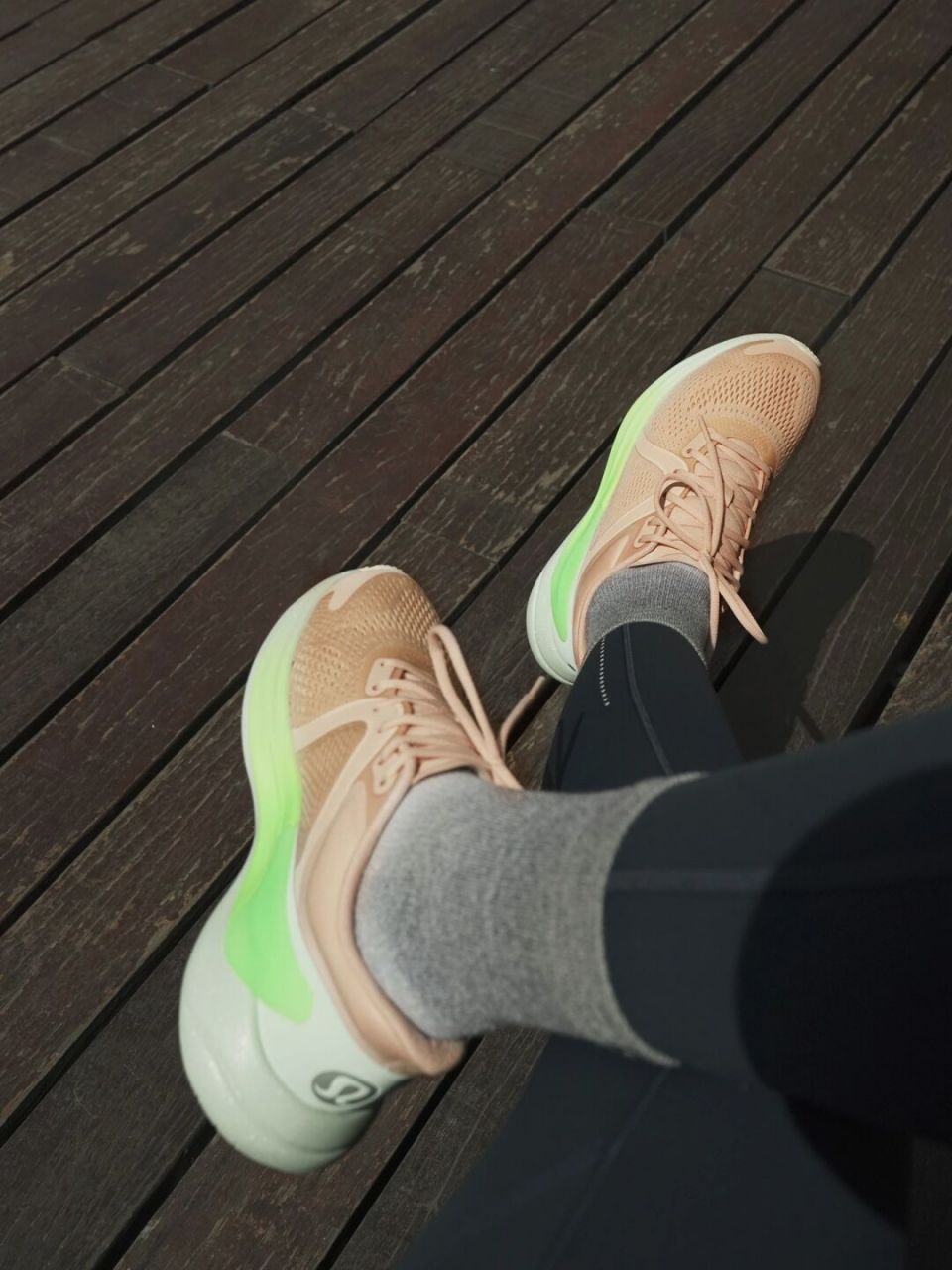 跑步让人心绪平和宁静,以动态变换的视角重新认识我们习以为常的世界