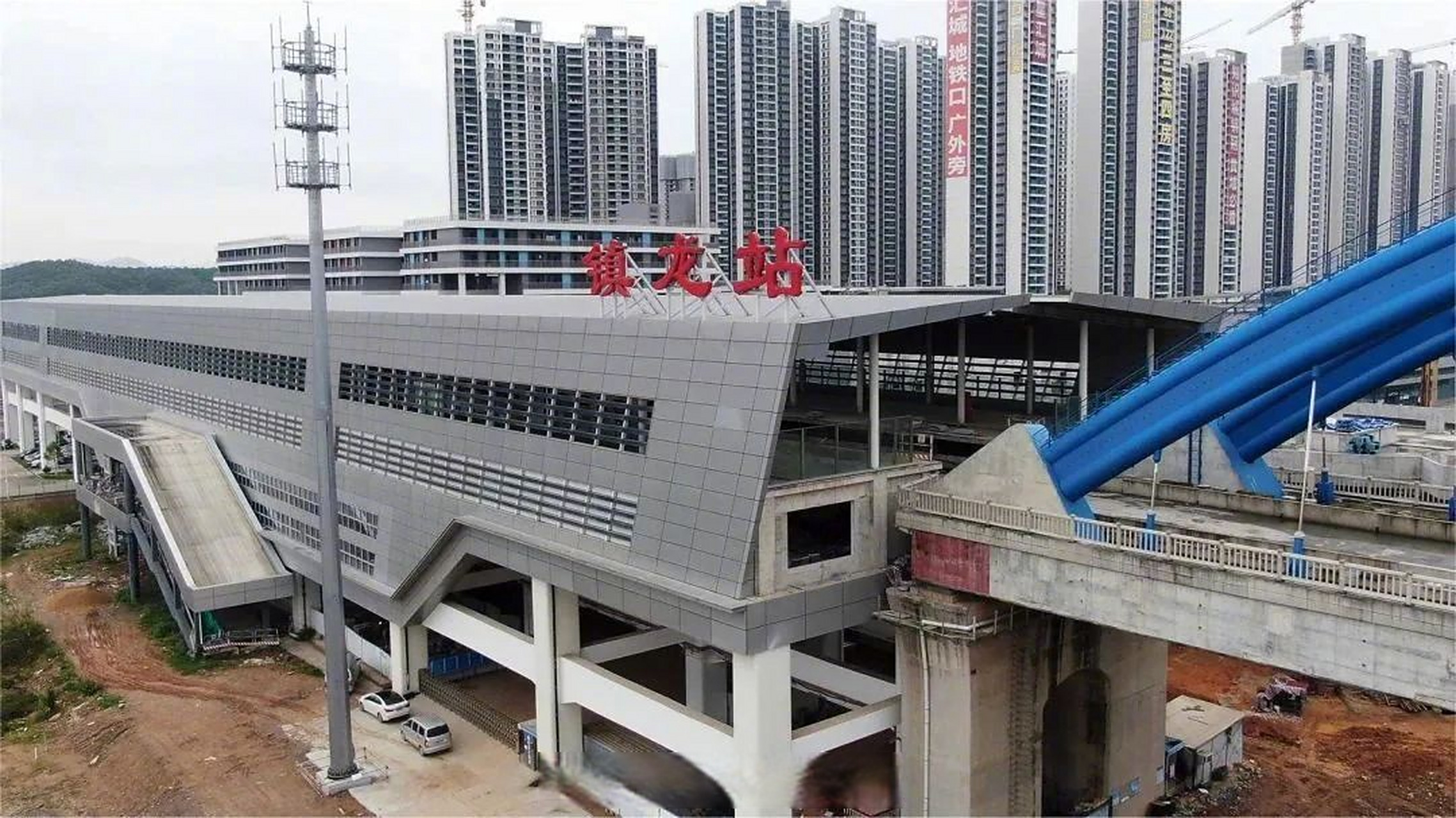 该线路位于中新广州知识城片区的镇龙站内部环境首次公开.