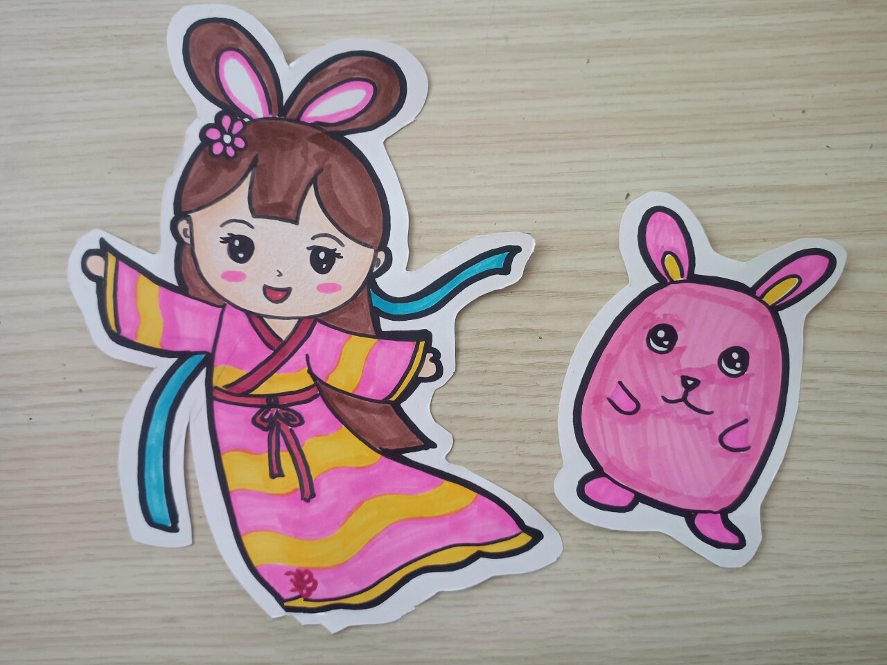 创意美术《嫦娥奔月》儿童画