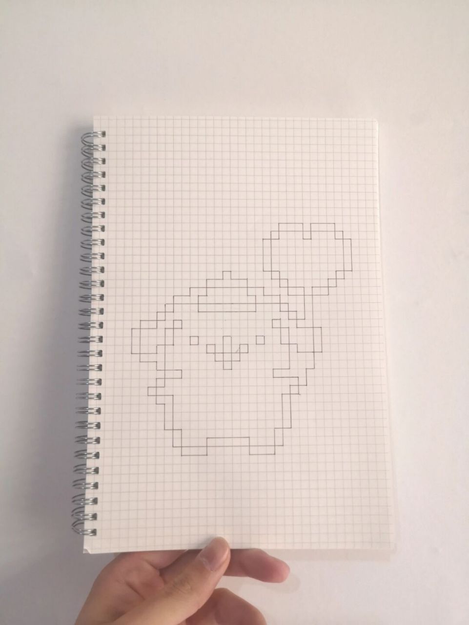 像素画:爱心气球布丁狗94 网格本:b5 像素图纸来自:96 #布丁狗