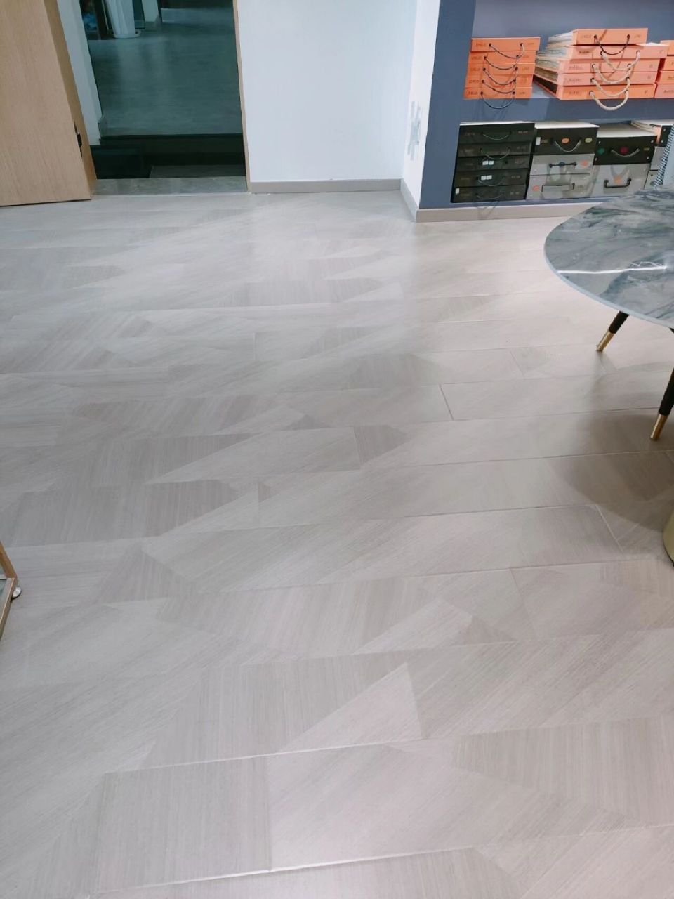 大艺树地板 【大艺树地板】 强化地板–花千树 672023爆款,敬请欣赏