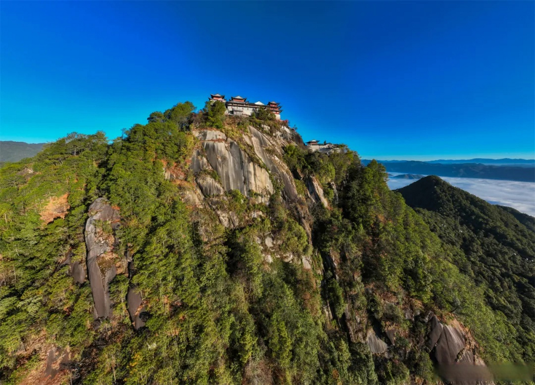 景区汇 【"极边第一镇"——滇滩】看日出,观云海.