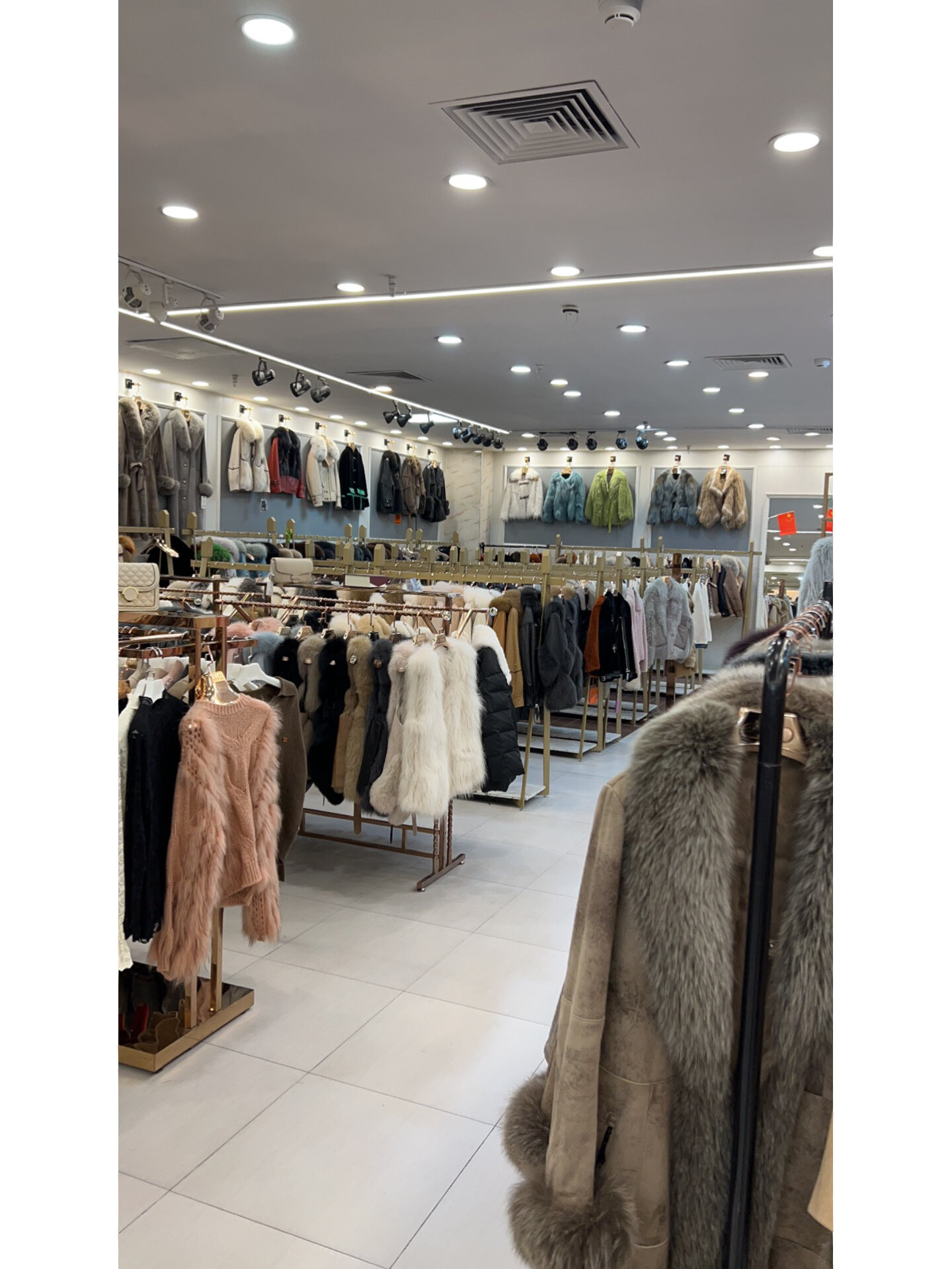 淄博周村皮草城