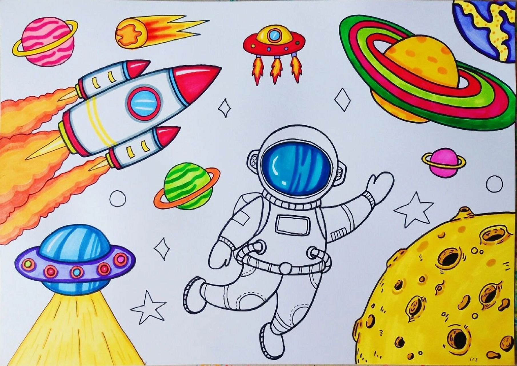 《太空》主题画 遨游太空,太空主题画,科幻画     宇航员绘画