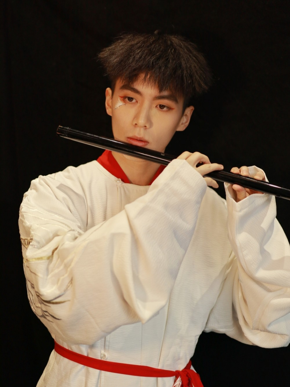 仙鹤少年|学习一个超仙的男生汉服妆容 终于有一篇关于男生的汉服妆容