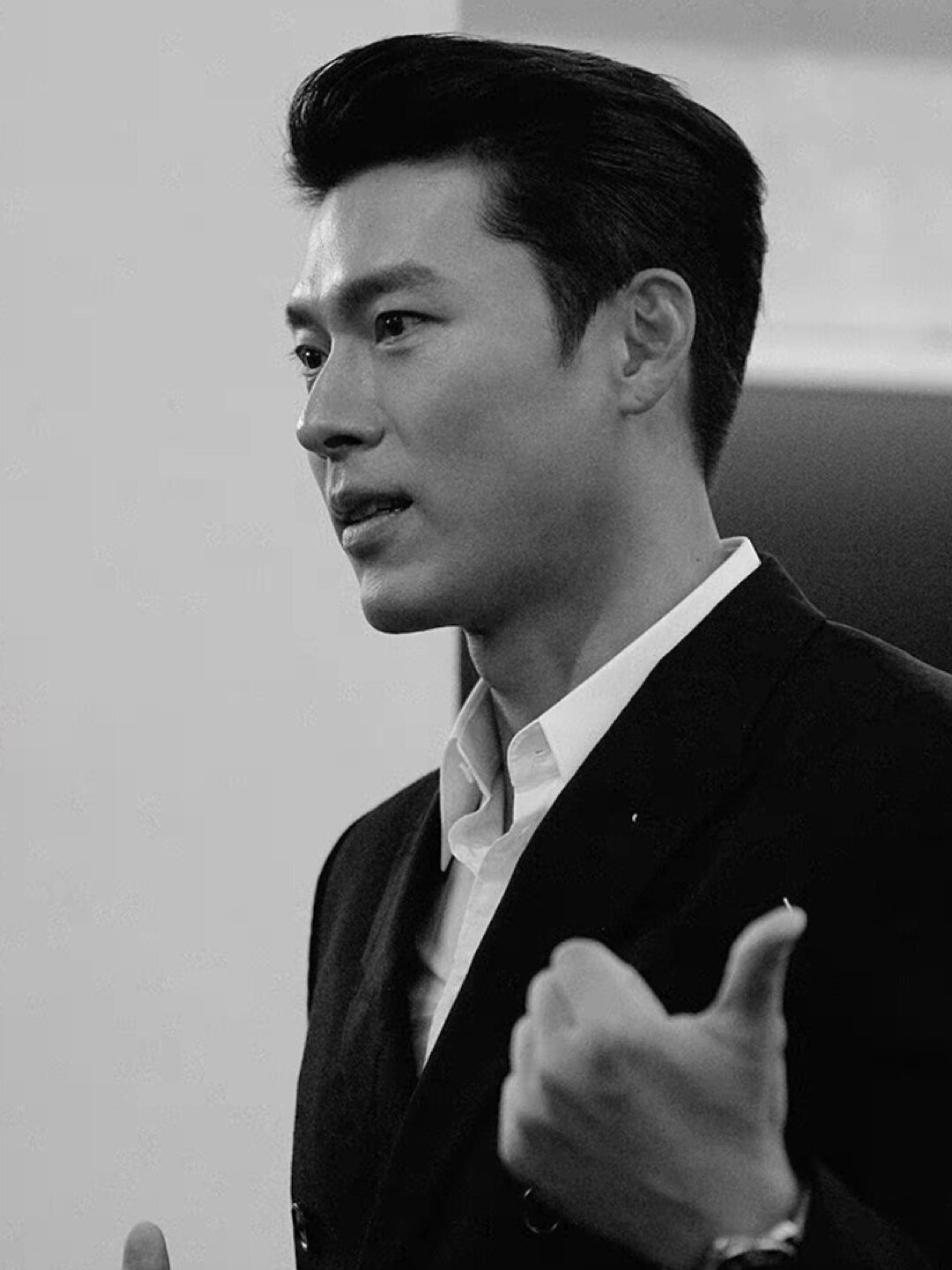 玄彬壁纸‼️成熟男人的魅力⁉️护妻狂魔⁉️