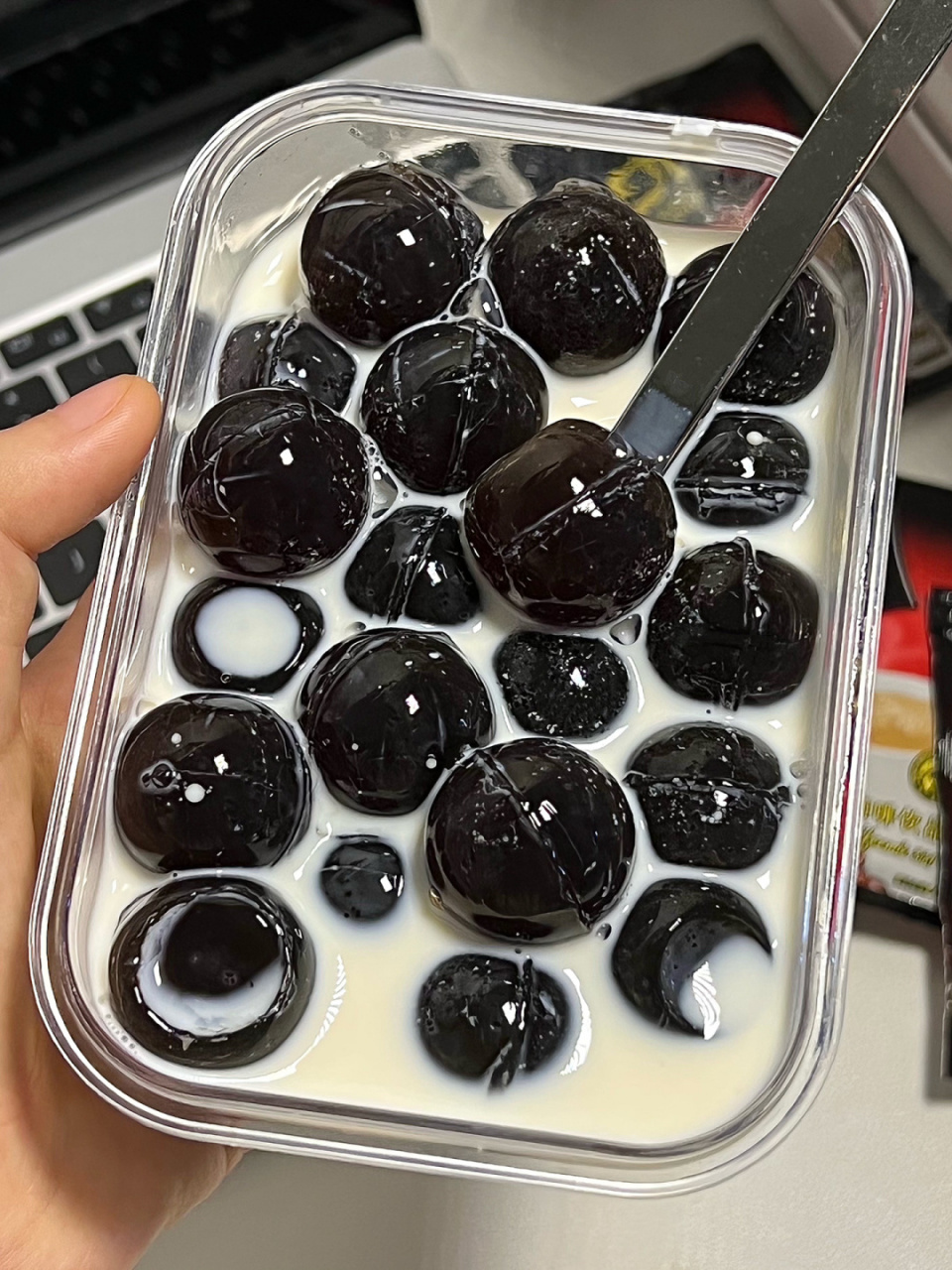 以为我酸奶拌皮蛋91 其实是咖啡冻啦! 直接吃还是兑牛奶都好绝!