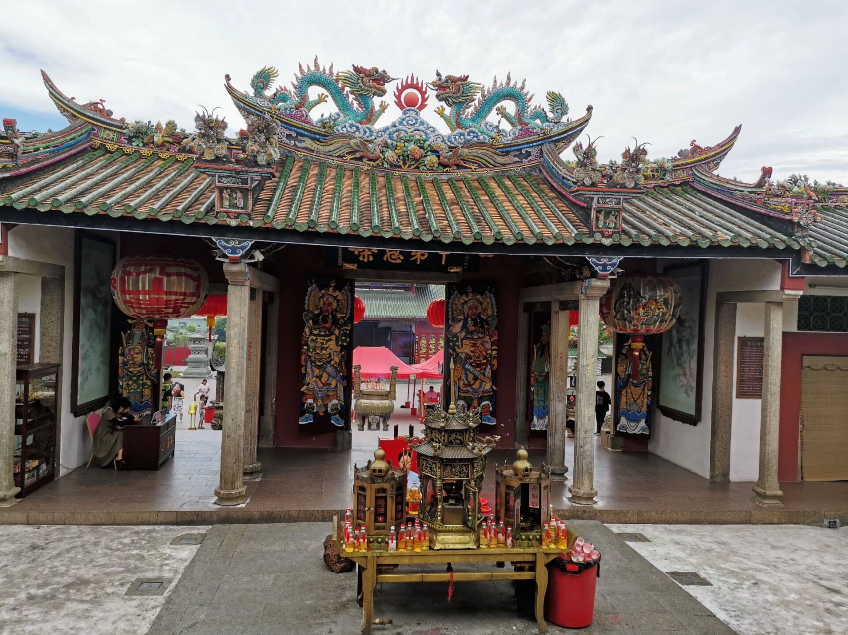 汕尾玄武山 玄武山位于汕尾市陆丰碣石镇,元山寺建在玄武山南麓,占地