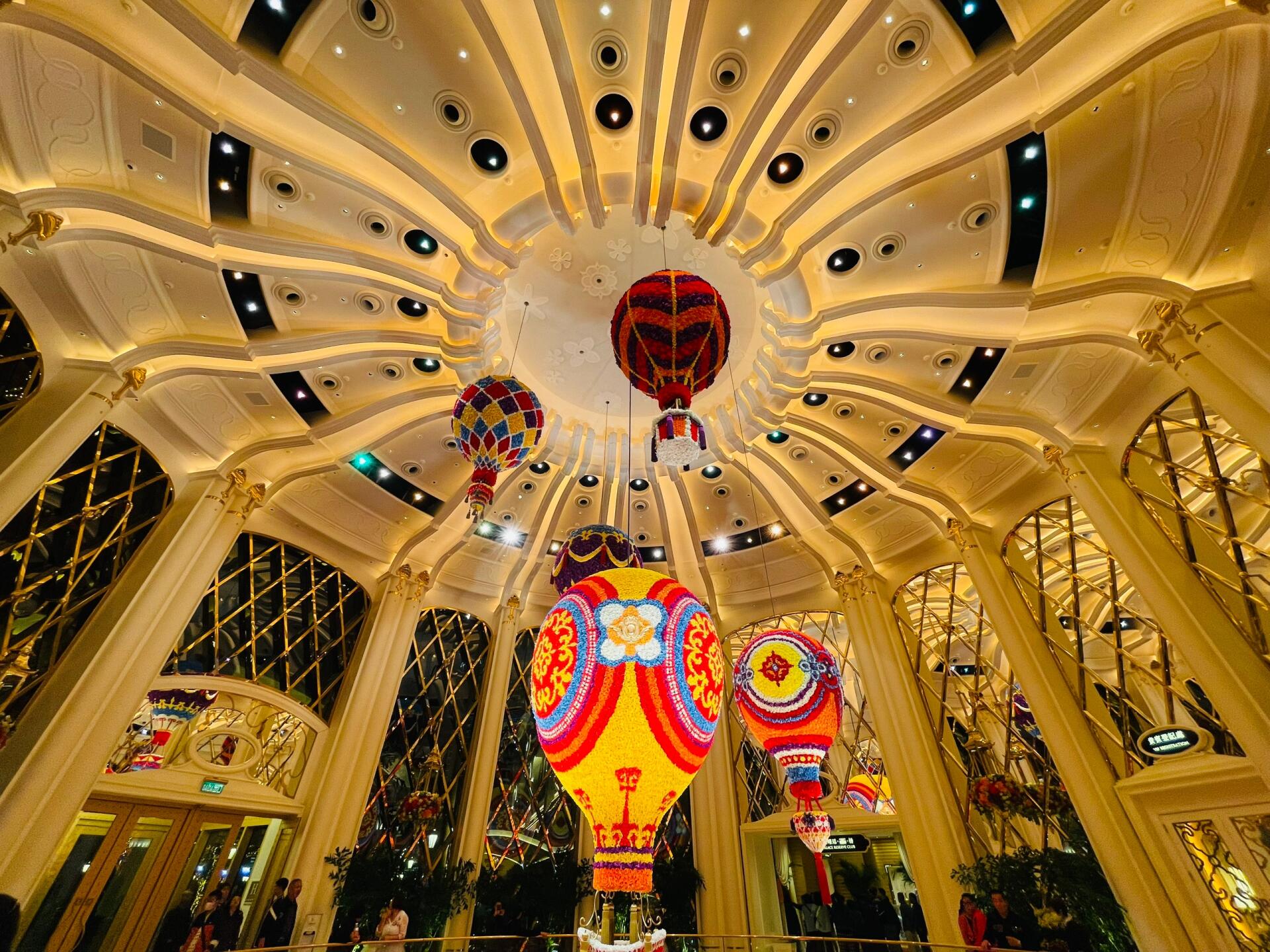 金年会- 金年会体育 注册即送88元- 金年会官方网站星光熠熠：Vogue年会上刘亦菲与星辰的C位合唱