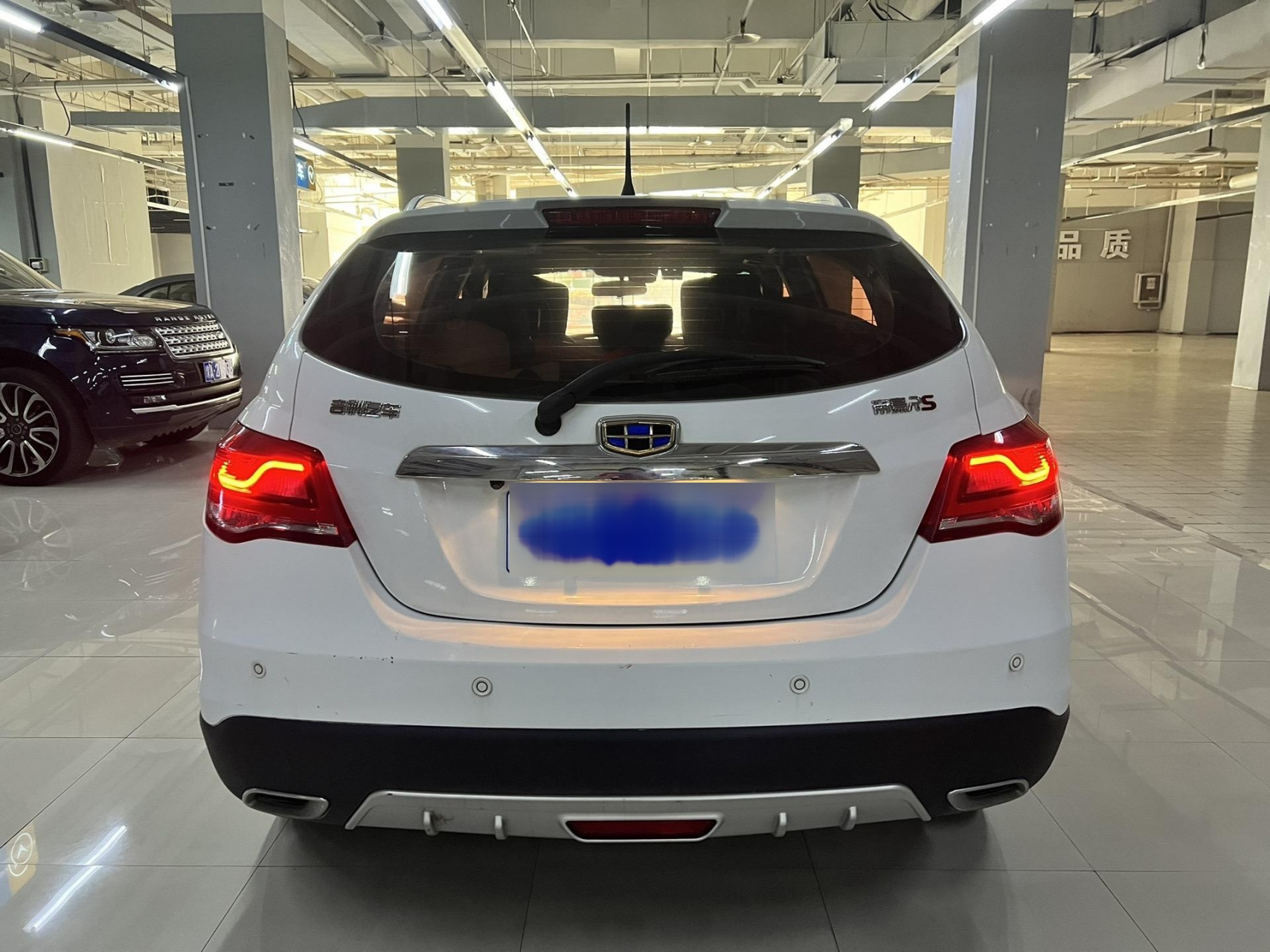 5l自动.2017款吉利帝豪两厢rs版1.5l自动档,一手车,实表3.