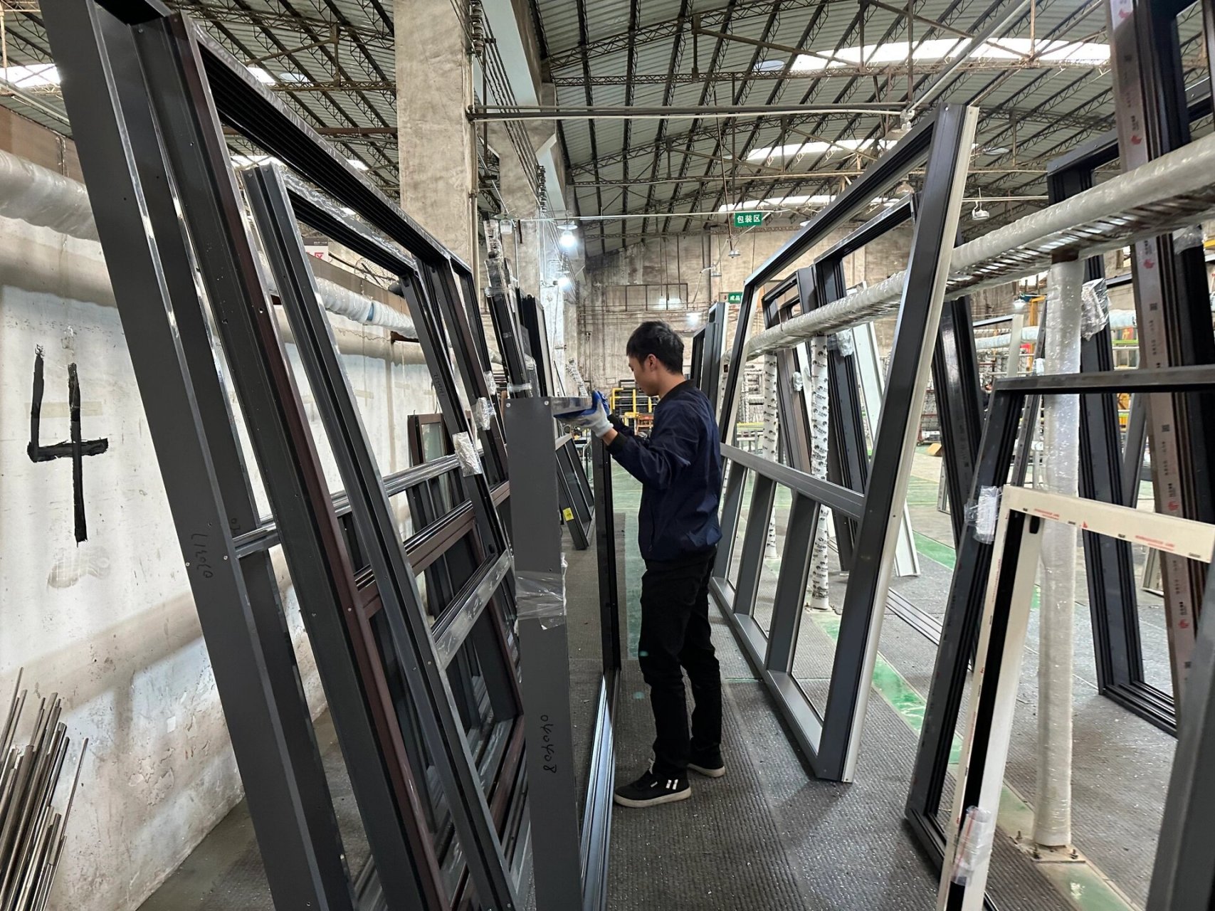 真正的源头工厂:玛迩维门窗 真正的源头工厂:玛迩维门窗 让您亲眼看到