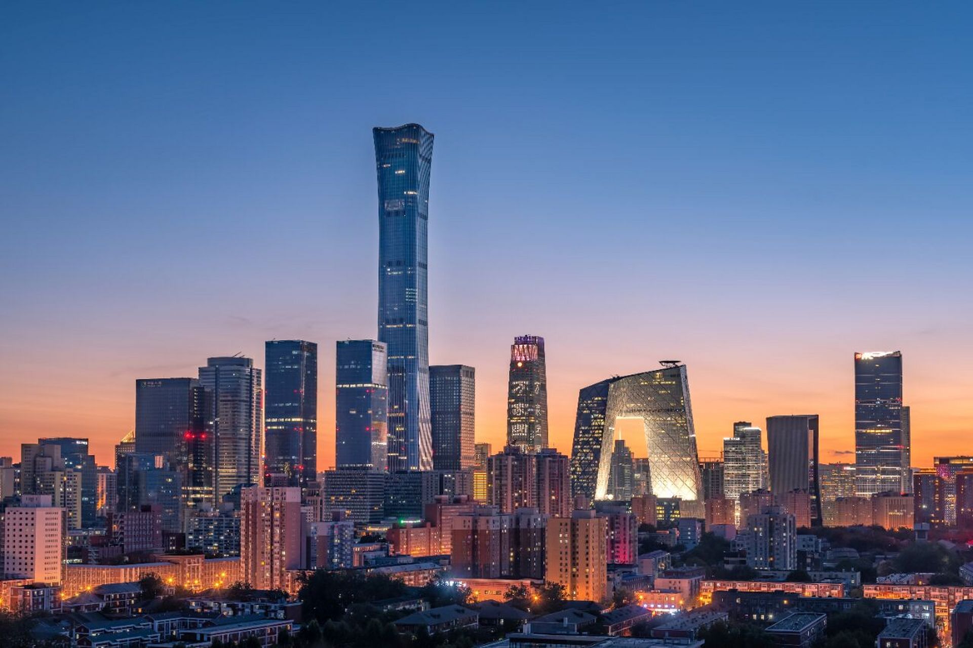 从小时候羡慕国外的高楼大厦,到如今中国的现代化建