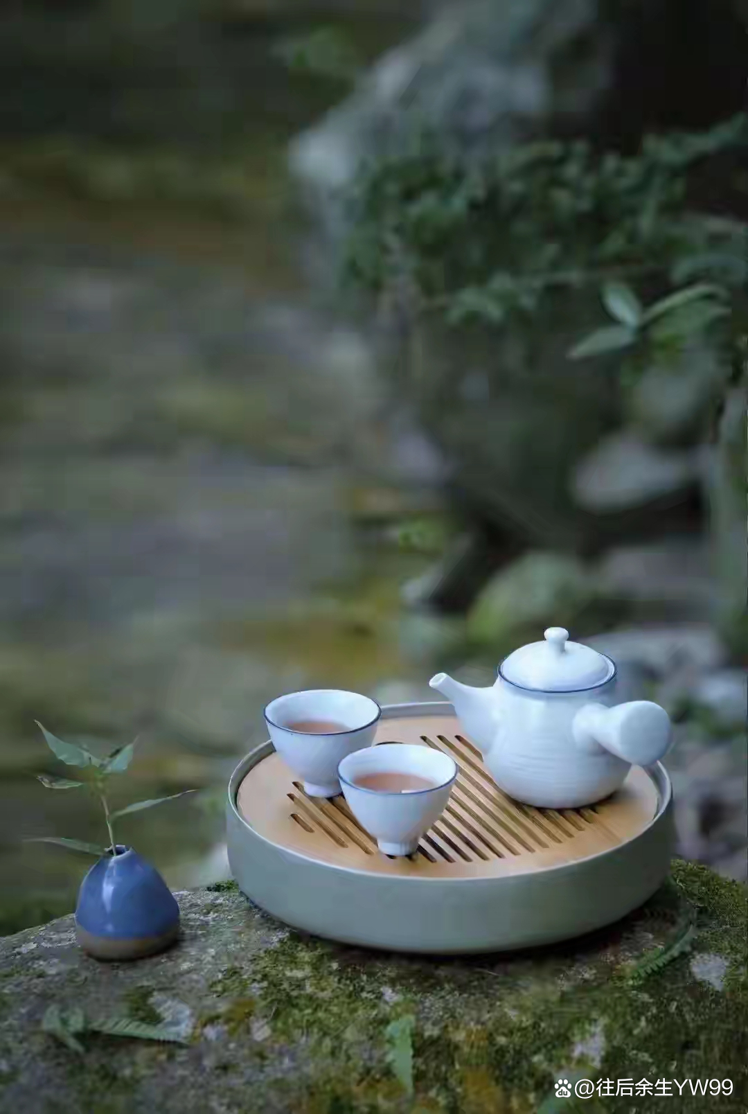 人生啊,就是一场悲喜交加的戏,酸甜苦辣,啥味都得尝尝