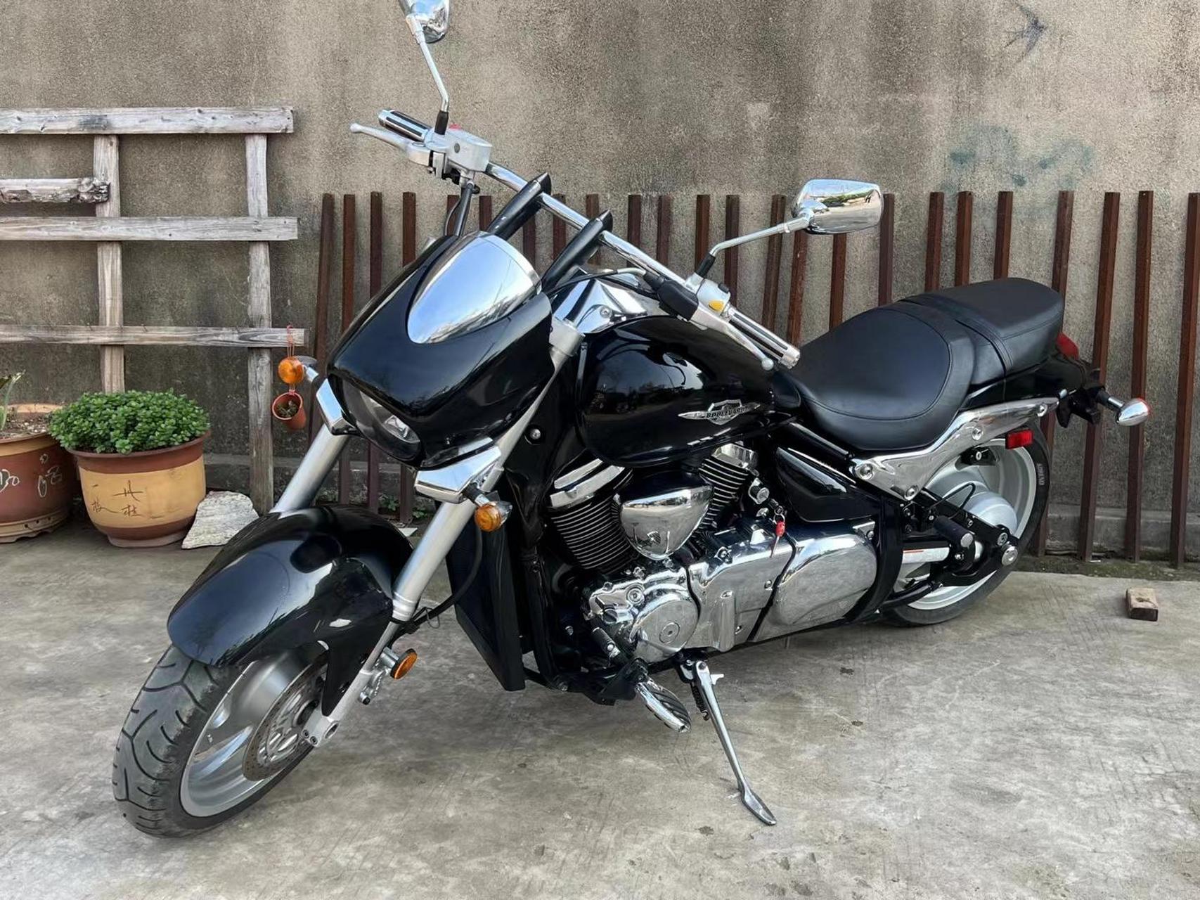9038800元 铃木林荫大道m109r 大型肌肉巡航太子摩托 电喷水冷 轴