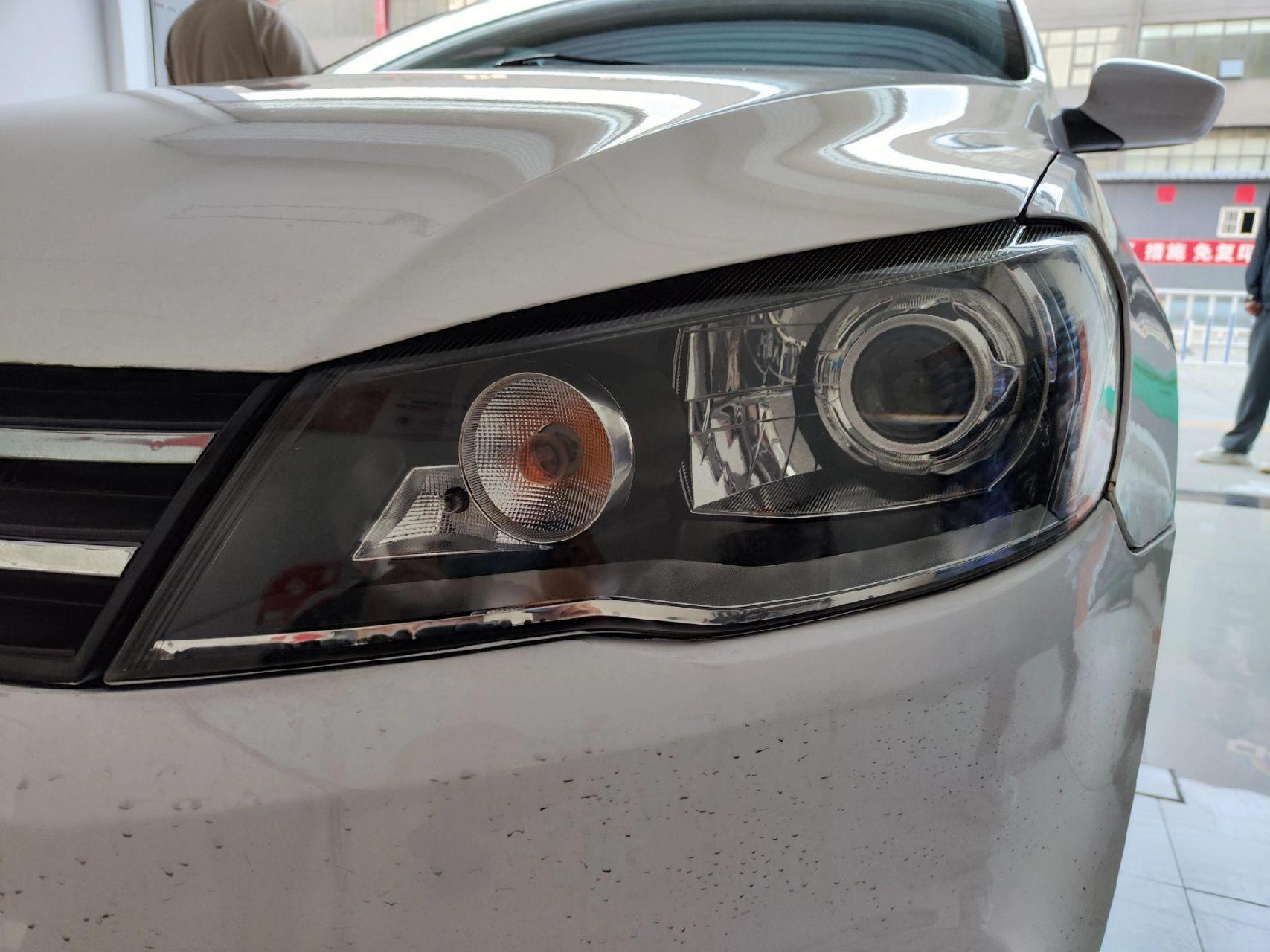 捷达卤素灯升级led双光透镜,灯光效果提升5倍,晚上开车车灯亮,安全行!