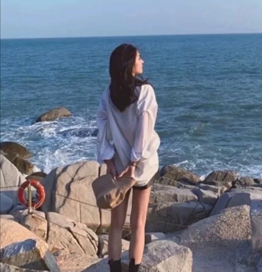超好看的女生真人背影头像,第一,二张可当闺头哦