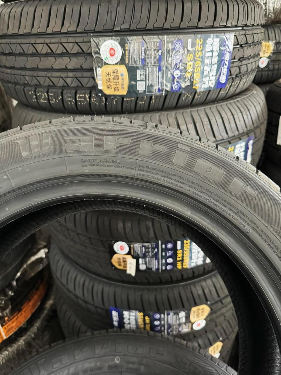 回力轮胎 215/55r18.