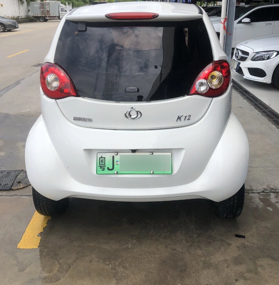 一万多开新能源汽车 2018年吉利全球鹰康迪k12.