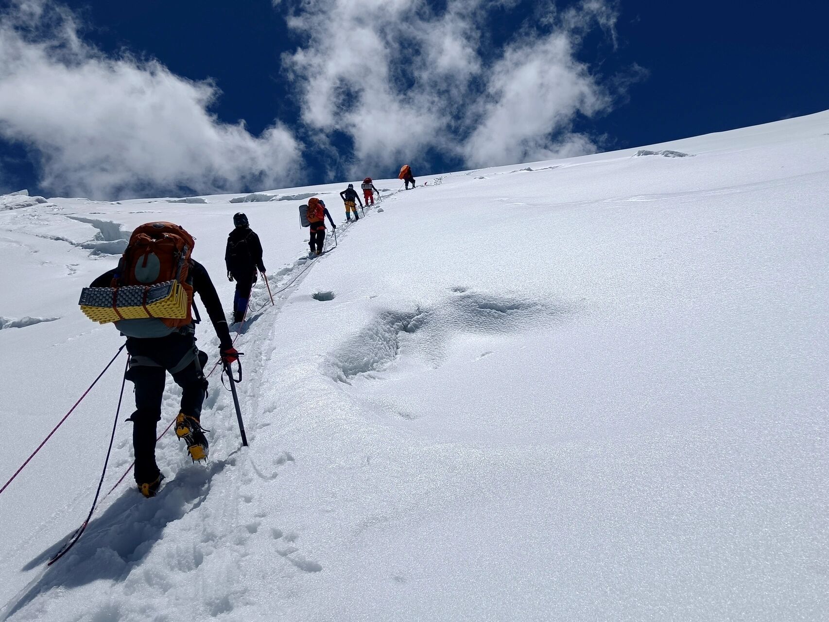 中山峰攀登详细攻略(七)9015 76615 c1-c2,海拔6100: 今天从