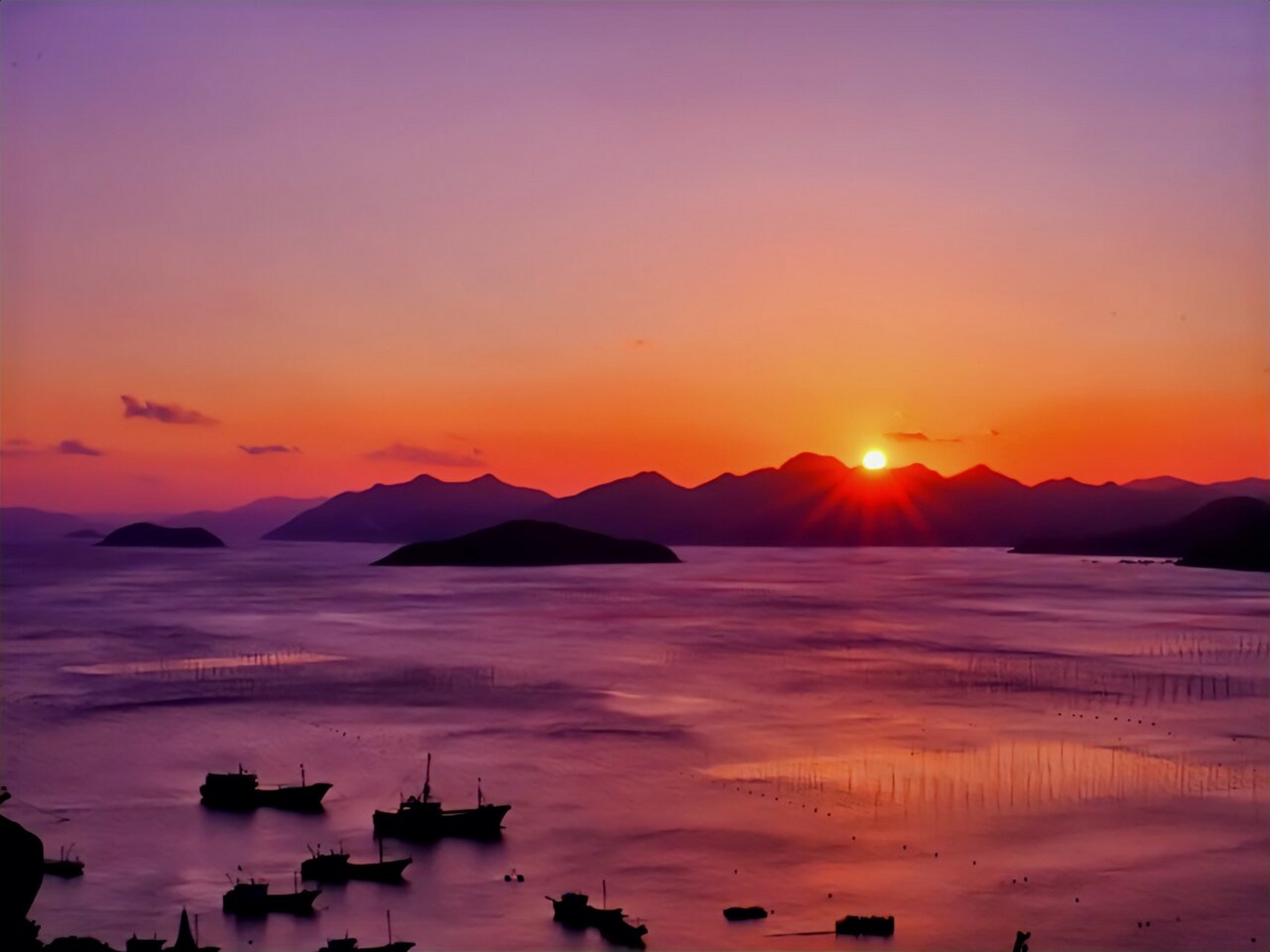 霞浦东壁村位于福建省宁德市霞浦县,是一个历史悠久的渔村.