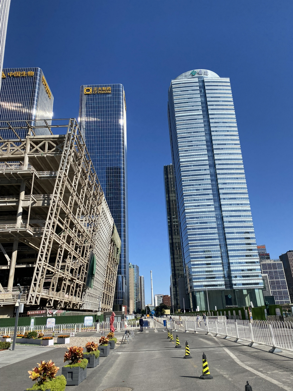 泰康集团大厦3300平 精装带家具 泰康总部 原本自用,但装修楼层已够