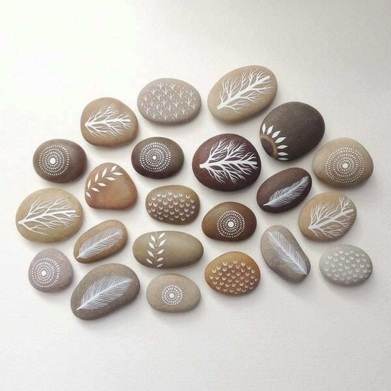 石头画组合 #手绘石头画