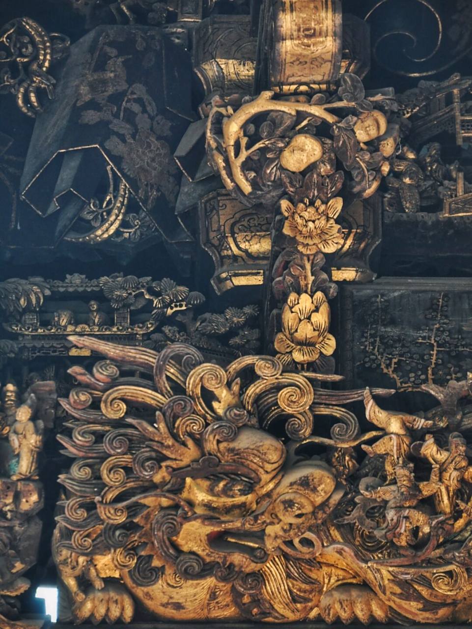 审美积累|潮州己略黄公祠金漆木雕特写 潮州木雕是是与东阳木雕并称的