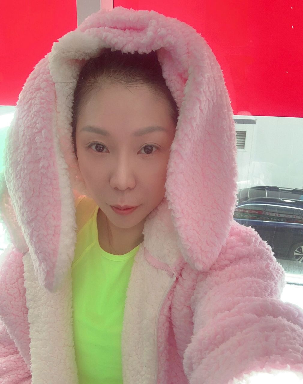 receptionist叫我进去的时候戴上帽子给教练看逗她一下.