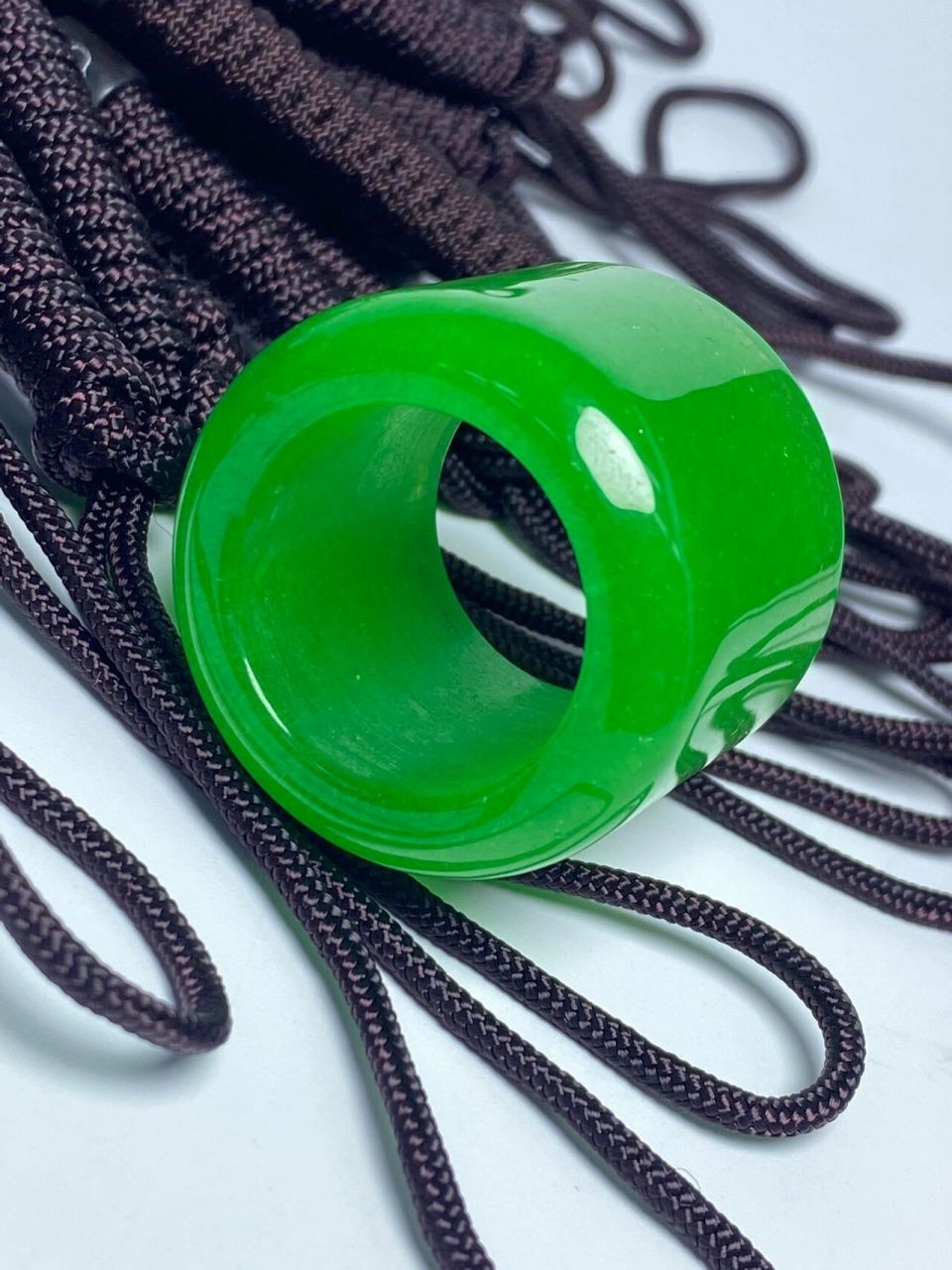 高冰满绿翡翠扳指 闲置亏出!