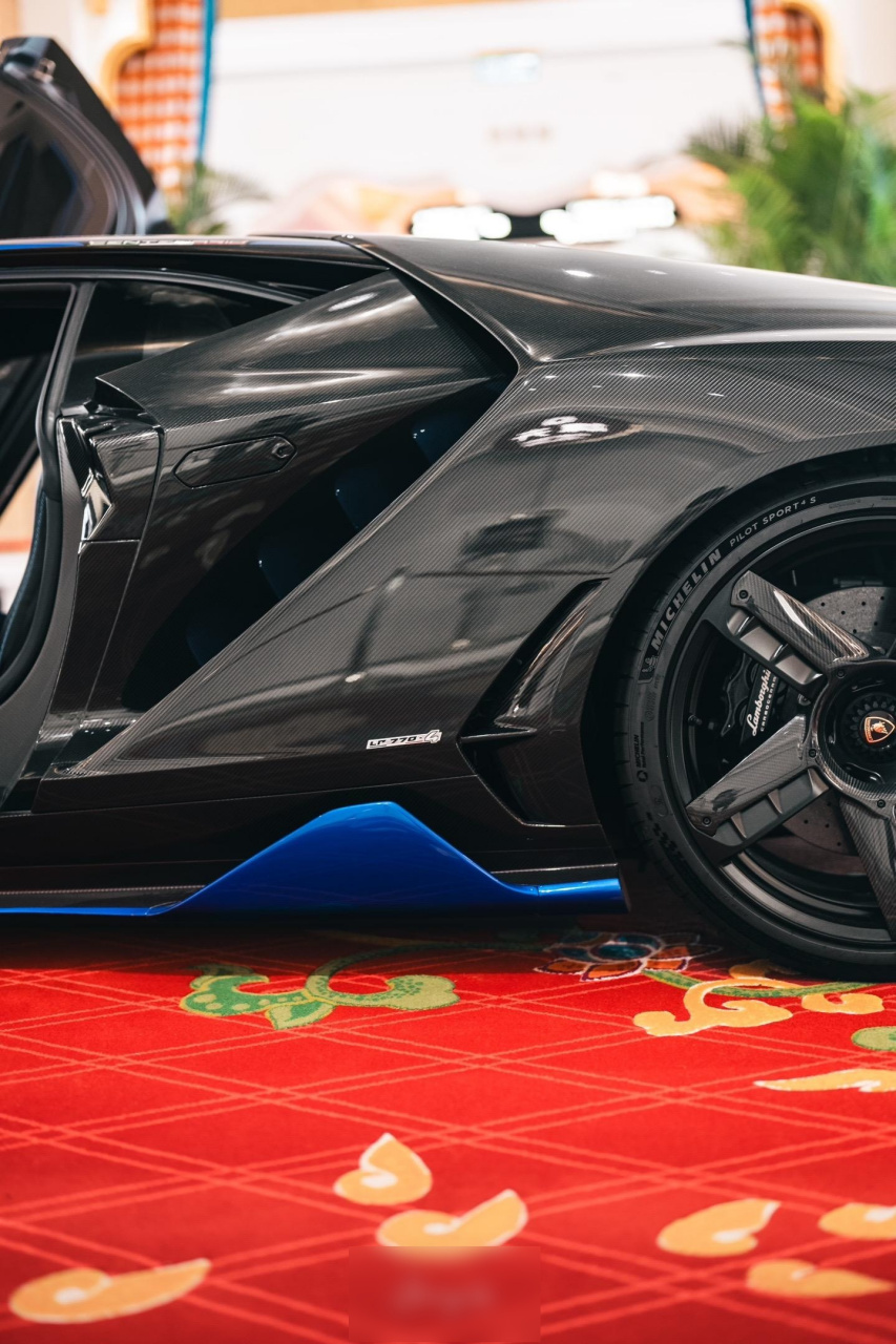 兰博基尼百年牛centenario.centenario是我冲9890永利的最大目标!