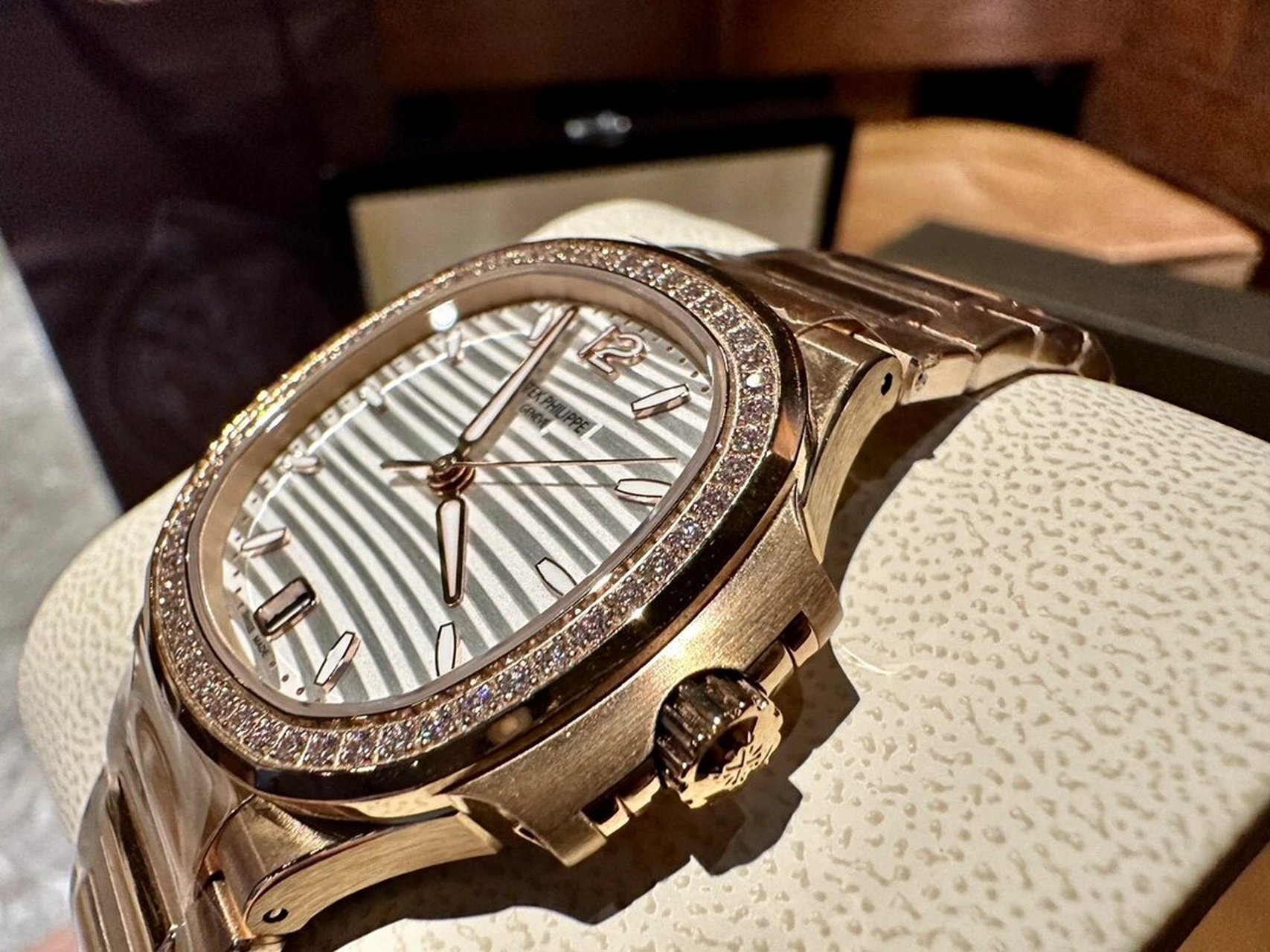 百达翡丽女士手表 ppf新作"最美女款鹦鹉螺"百达翡丽运动优雅系列7118