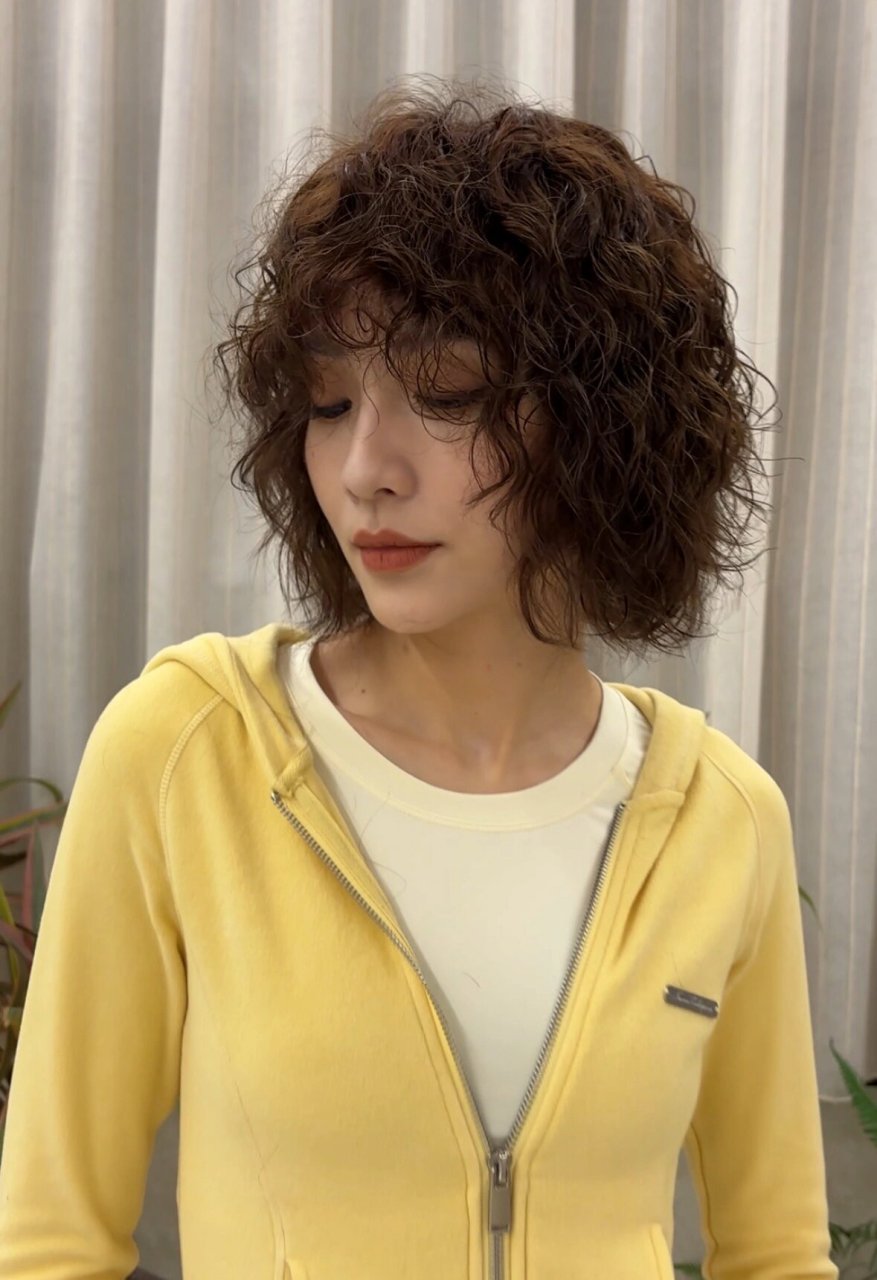 短发拉美卷# #高层次短发烫发# #女生短发烫发# #美拉德发型