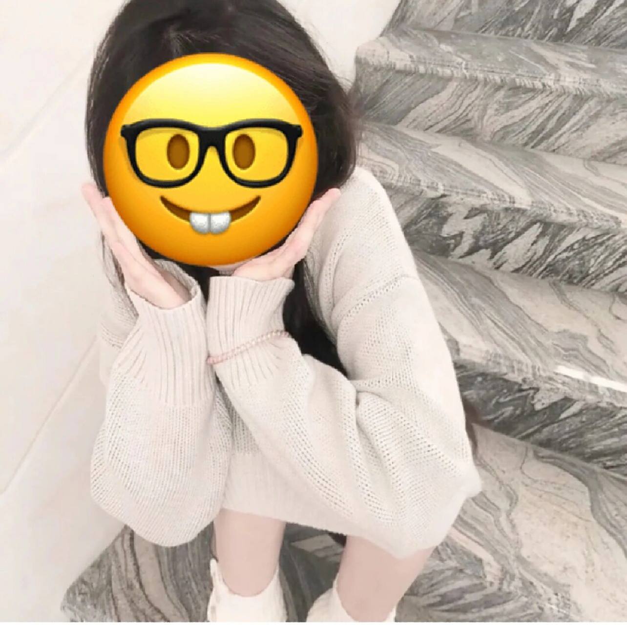 表情包挡脸女头 真的得好看好吧!