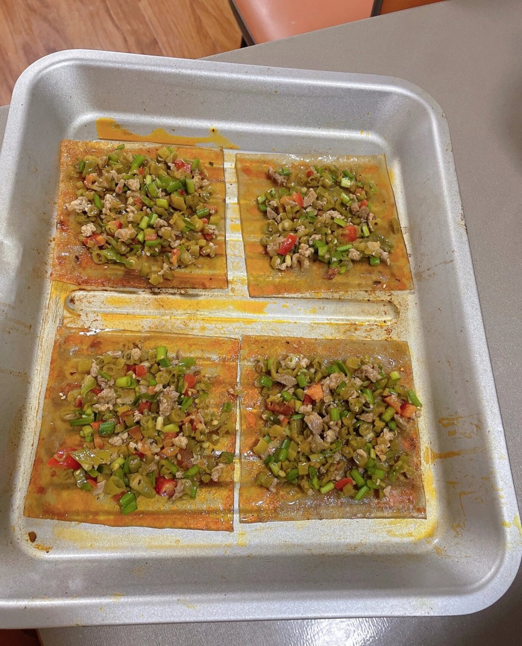 如何成功用烤箱烤苕皮 总结一点 今晚研究的烤勺皮以失败告终 成品就