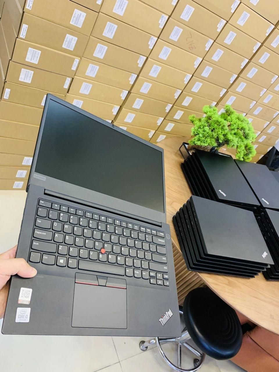 官方价5199元   thinkpad  r14  苏州现货100套  原机原漆  保修一年