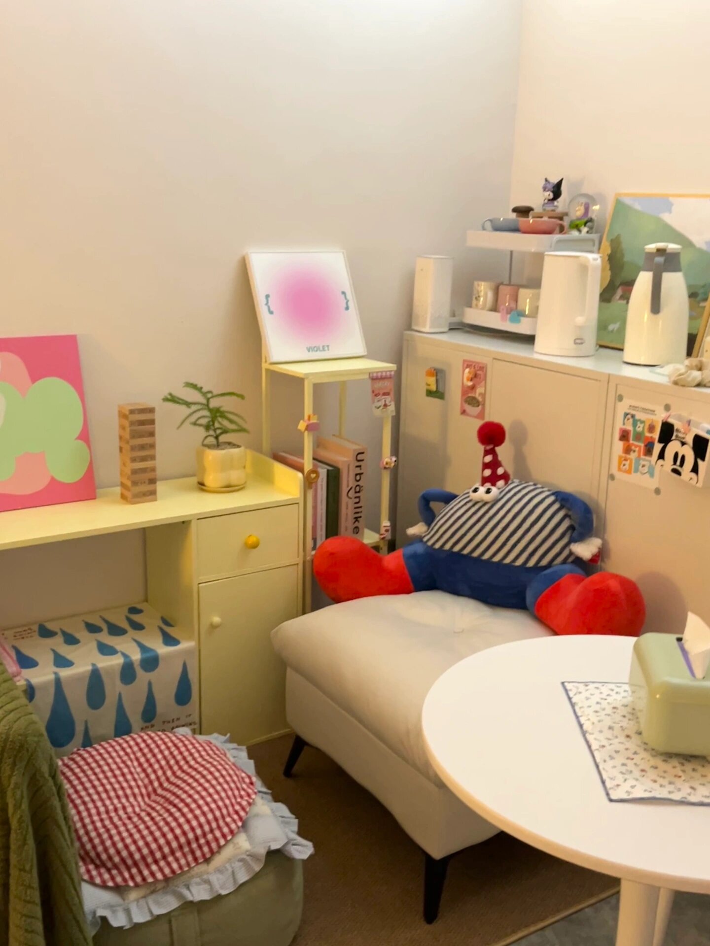 把出租屋布置成这样真的很好宅,满屋的快乐!