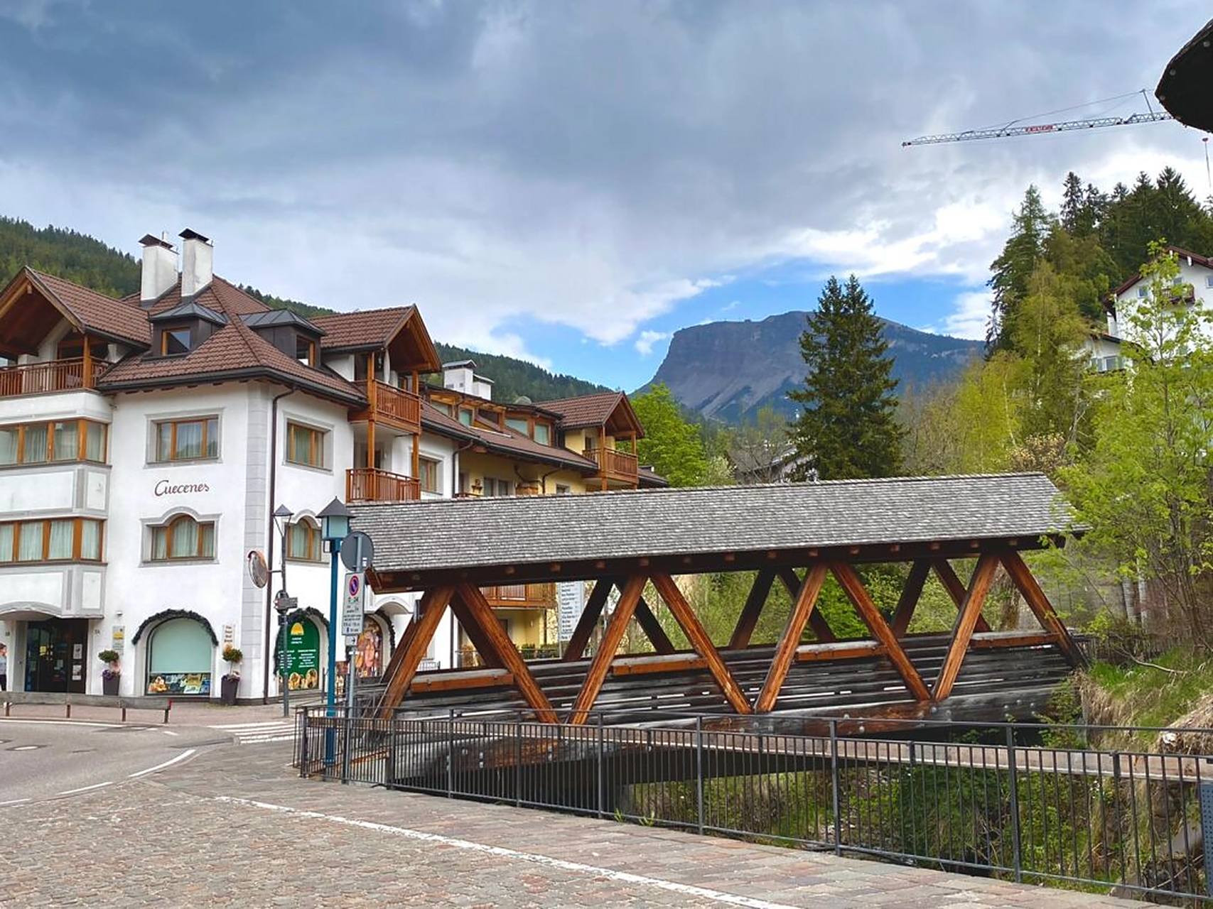 去多洛米蒂的薯宝们必去的意大利小镇:奥蒂塞伊 ortisei 小镇不大